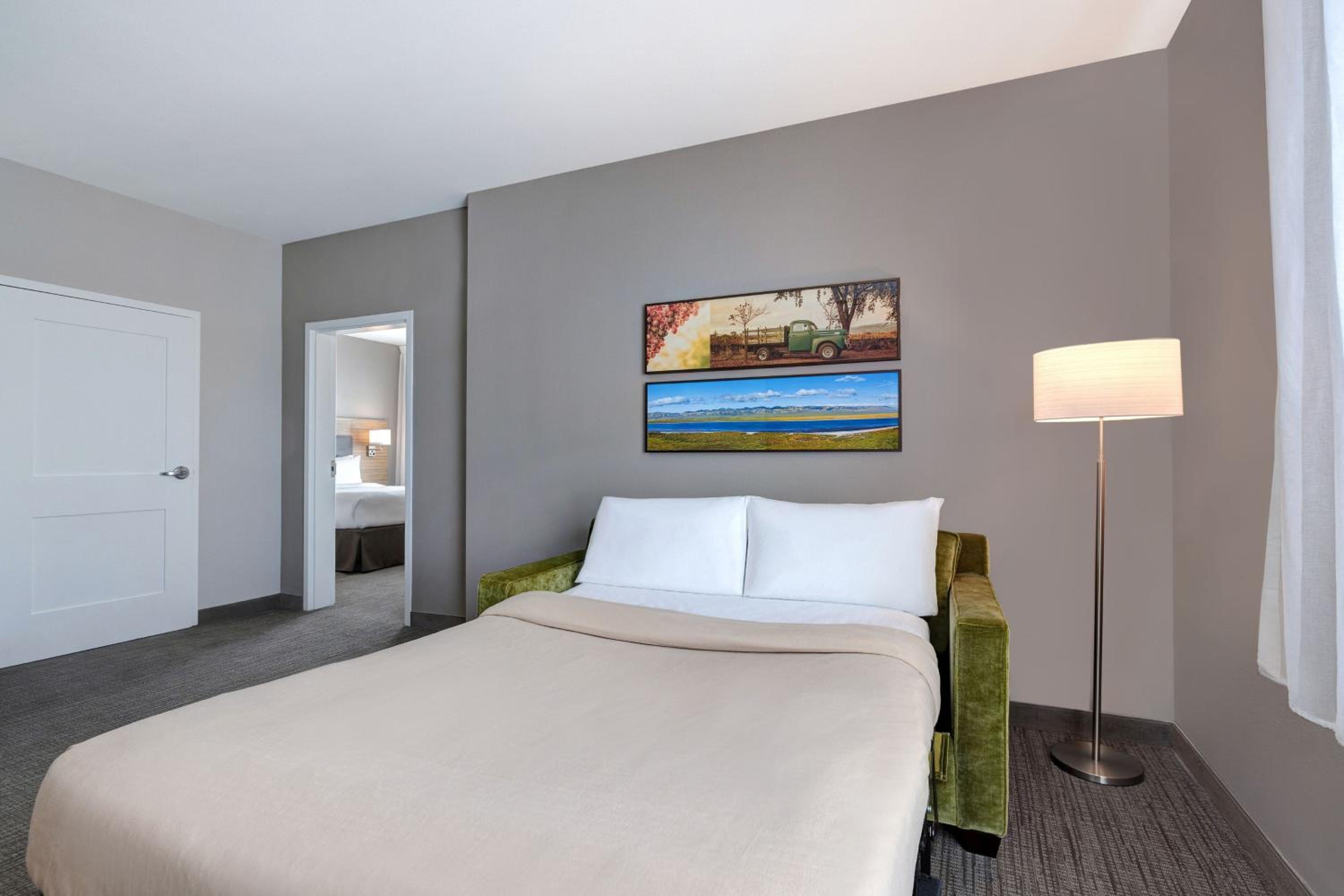 suite with 1 King, Sofa bed - Photo 5