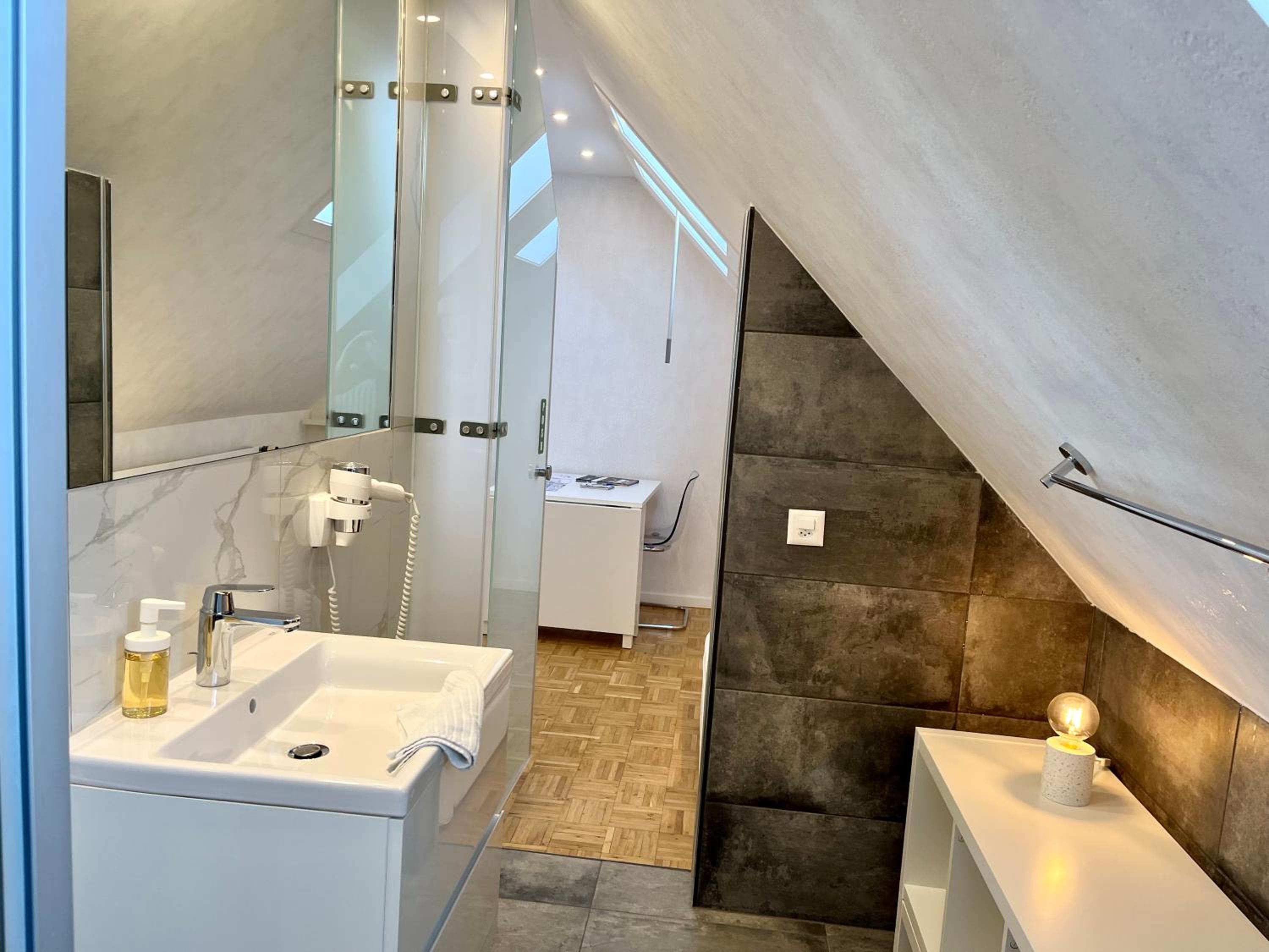 Studio Apartment photo 3
