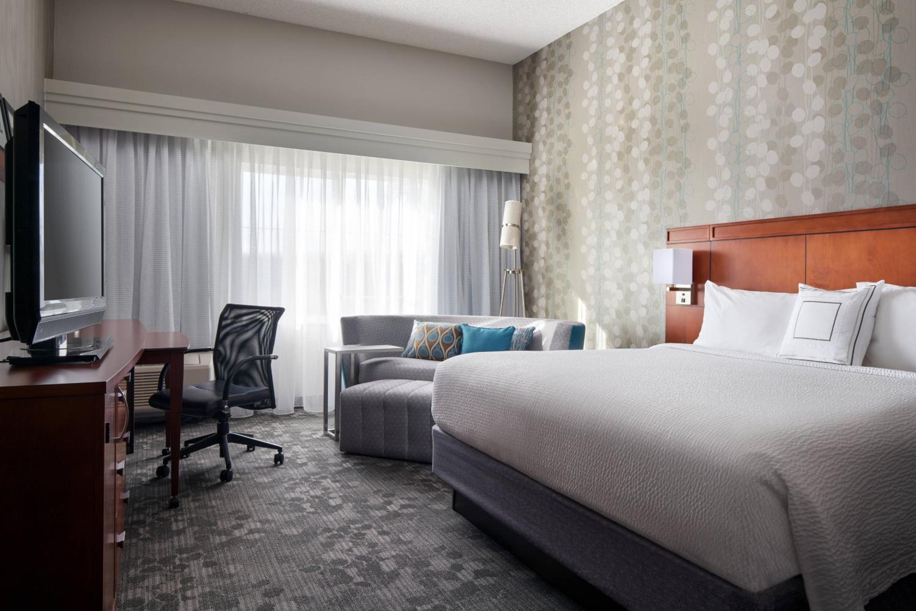 Superior King Room