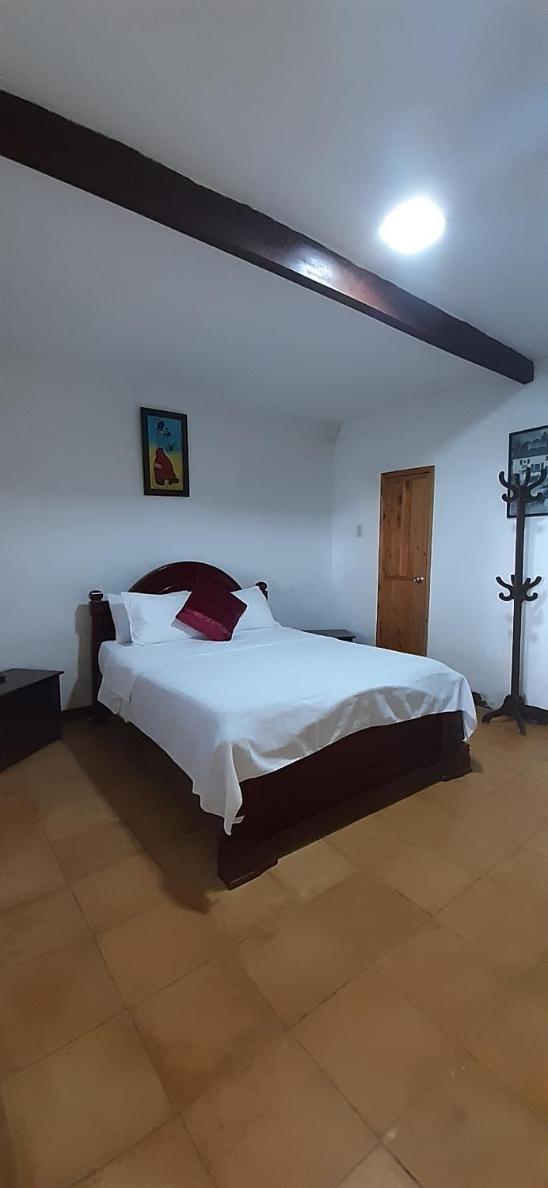 Deluxe Double Room (2 Adults + 1 Child) photo 2