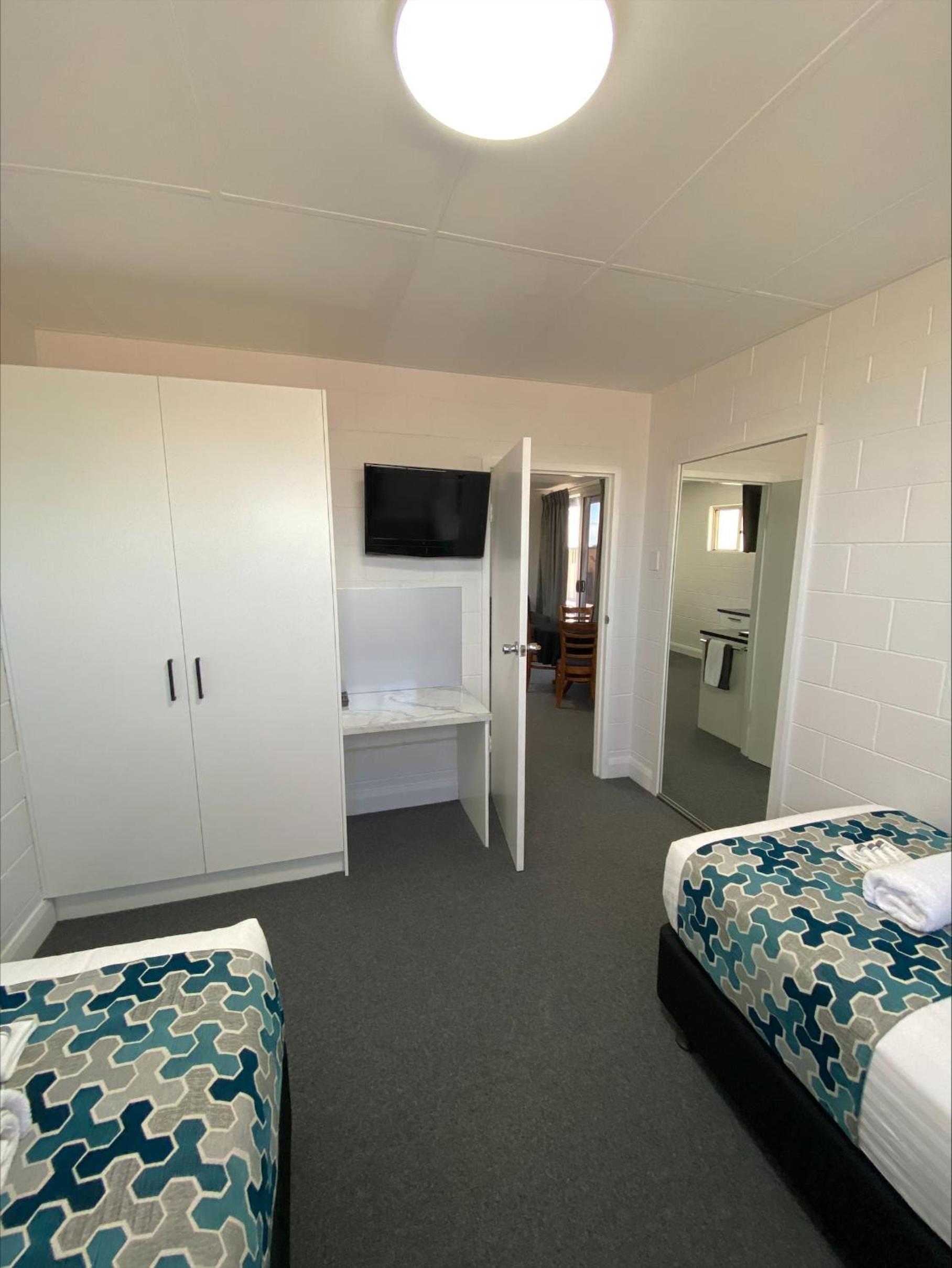 Two-Bedroom Apartment - Photo 8