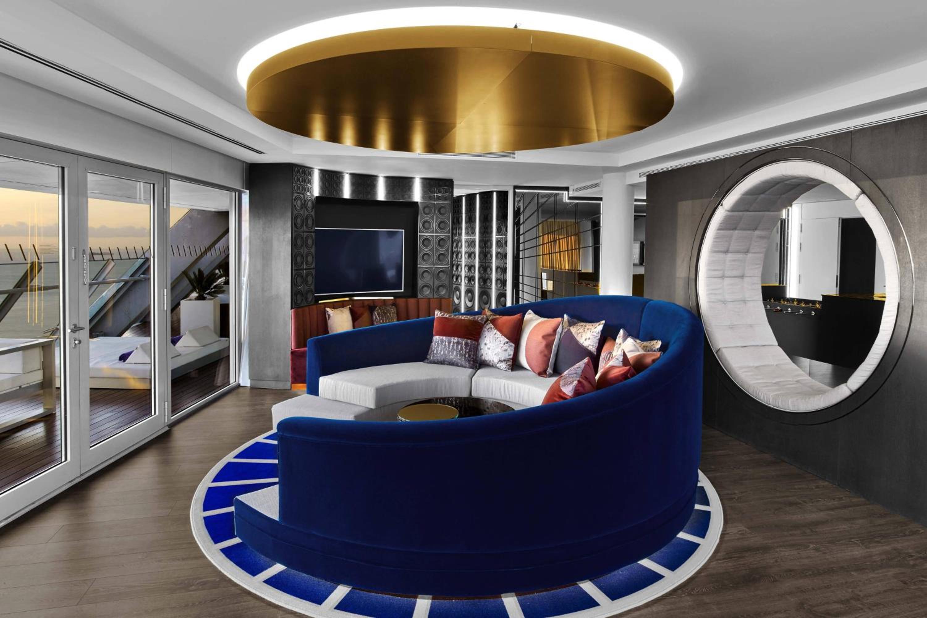 Extreme Wow Three-Bedroom Presidential Suite with Terrace - Seafront