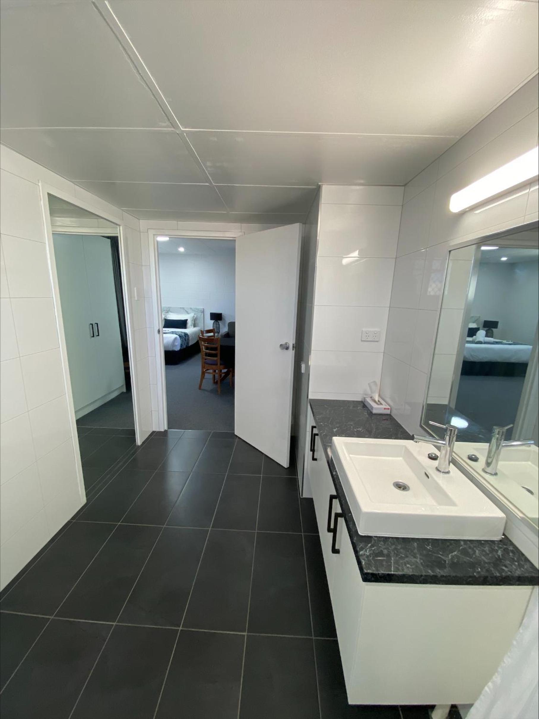 Two-Bedroom Apartment - Photo 4