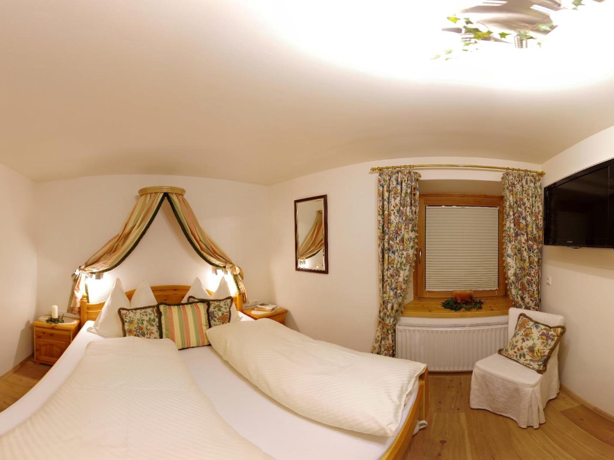 Small Double Room photo 1