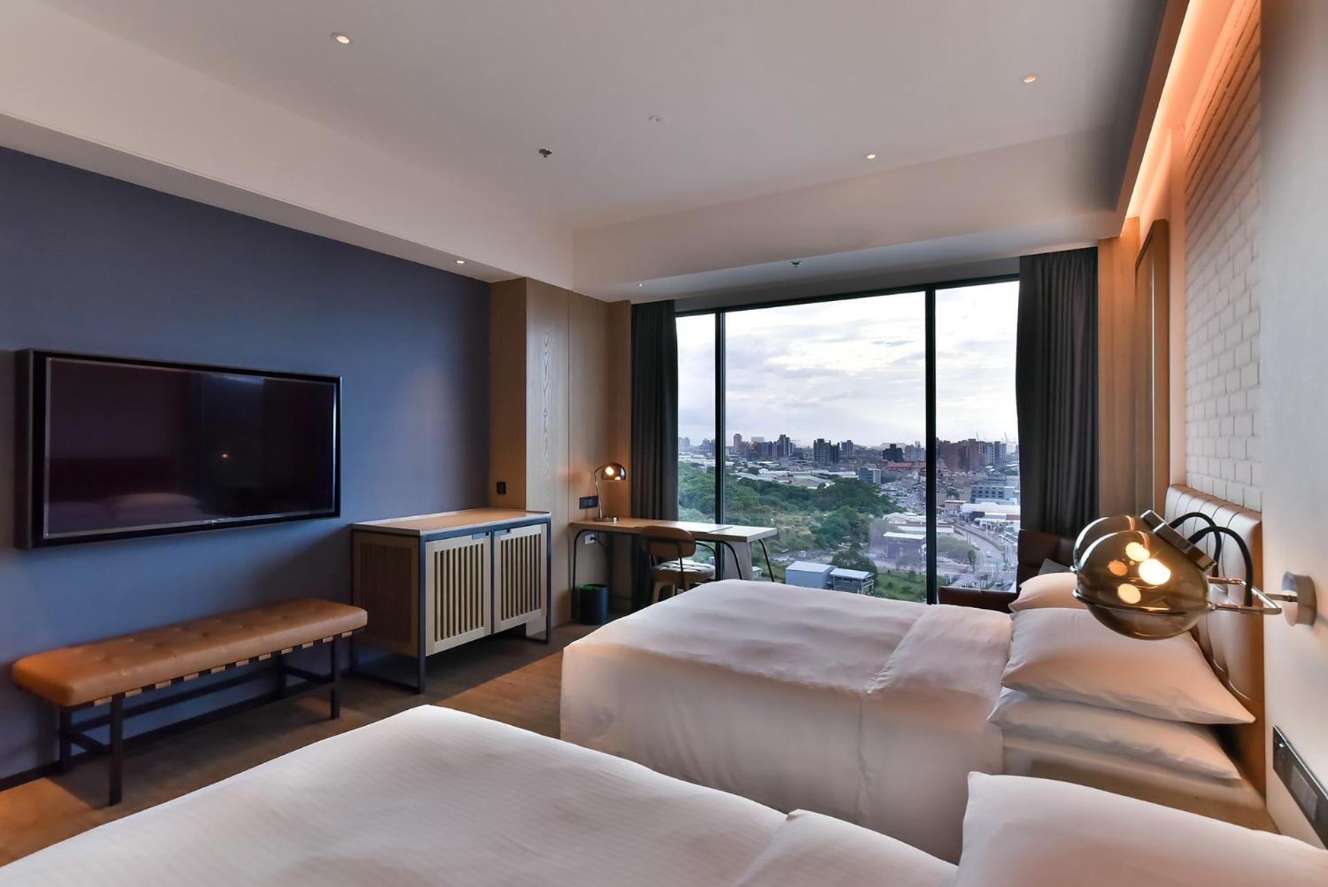 Superior Double Room with Two Double Beds photo 3