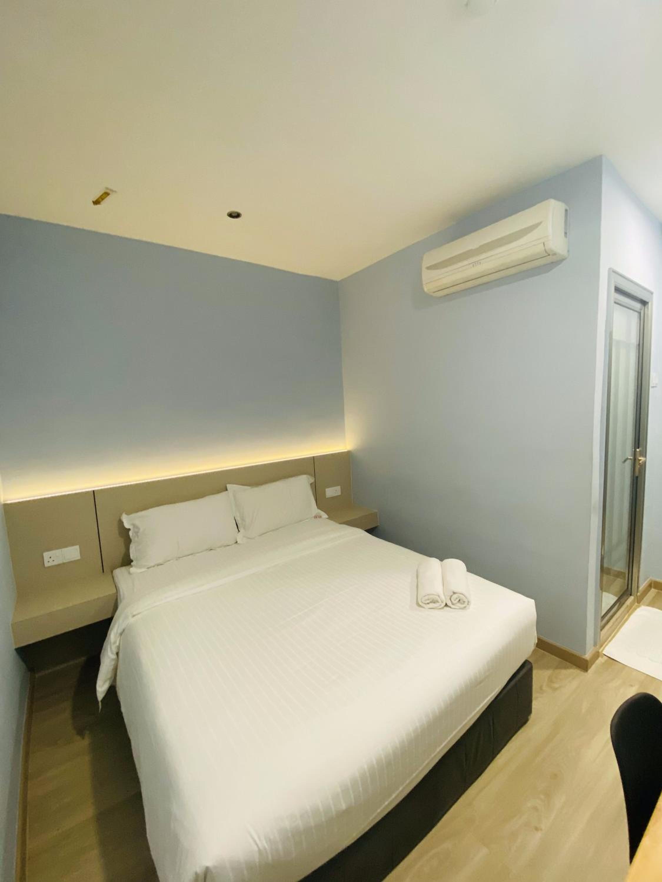 Standard Double Room - Photo 2