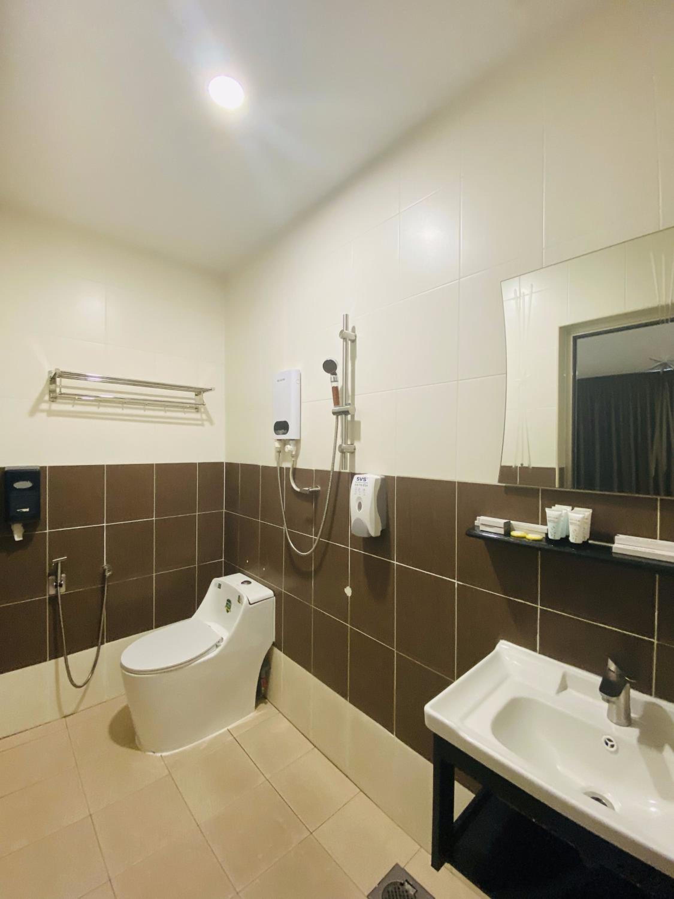 Standard Double Room - Photo 5