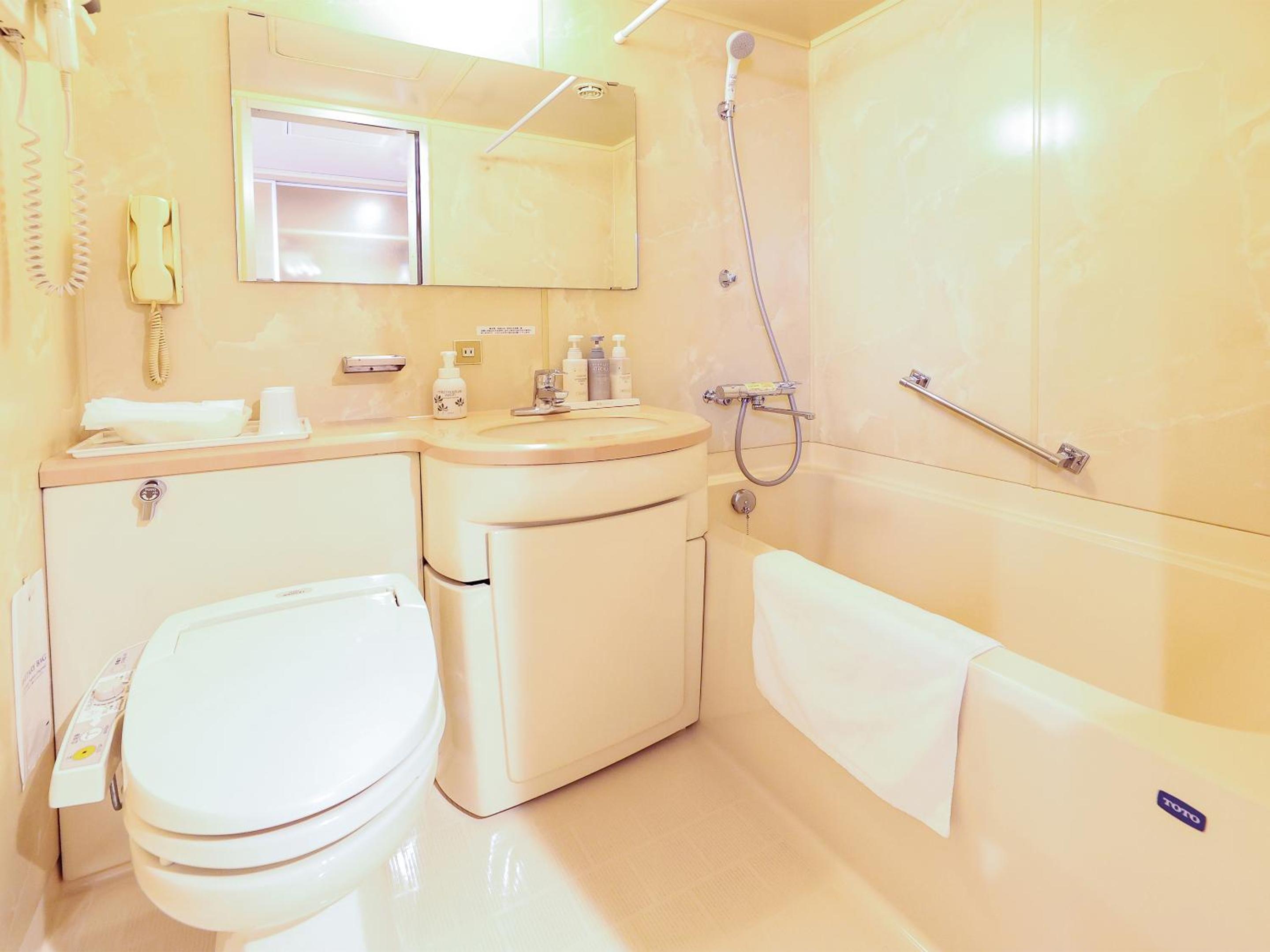  Double Room - Non-Smoking - Photo 9