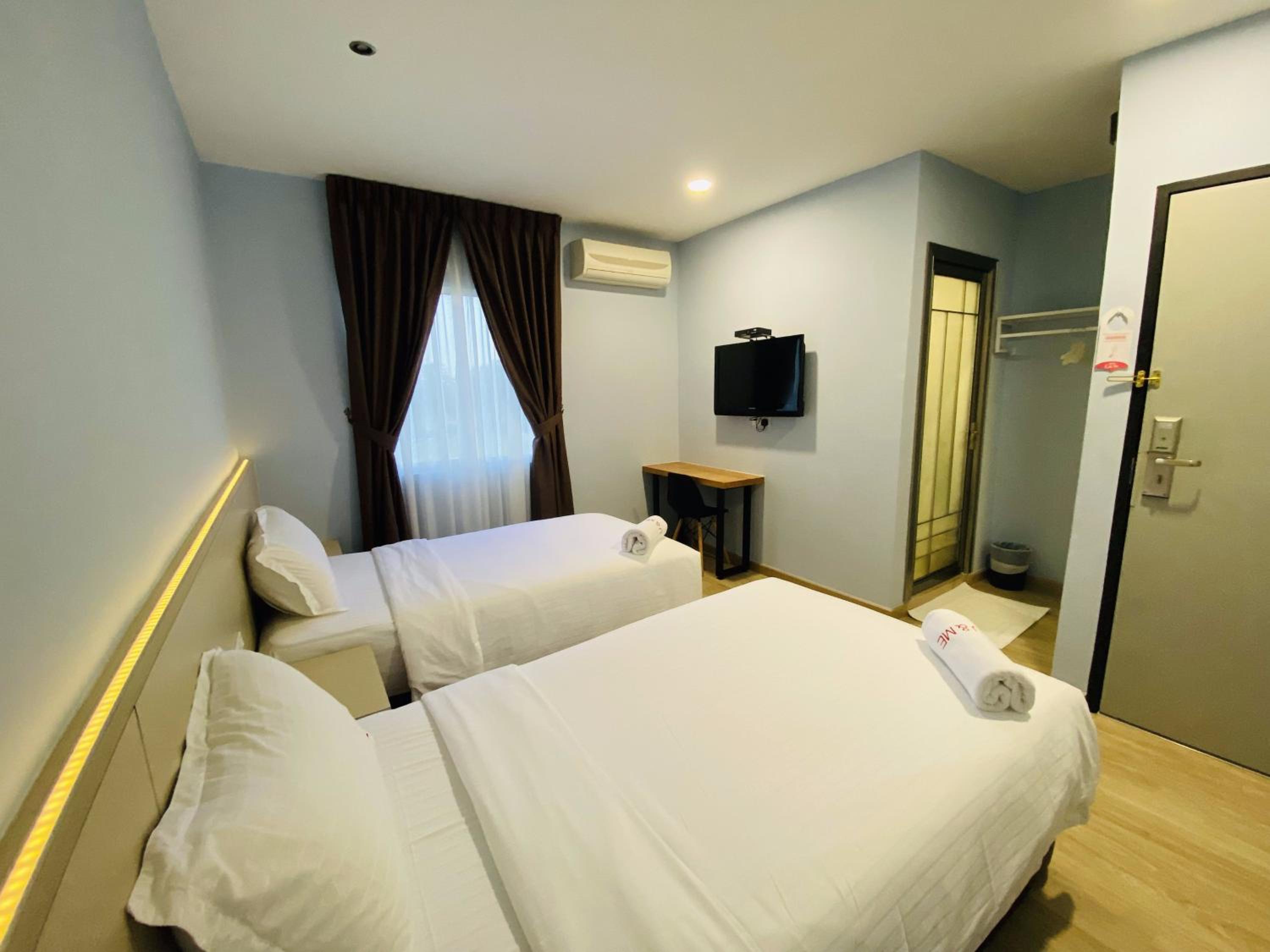 Superior Twin Room - Photo 4