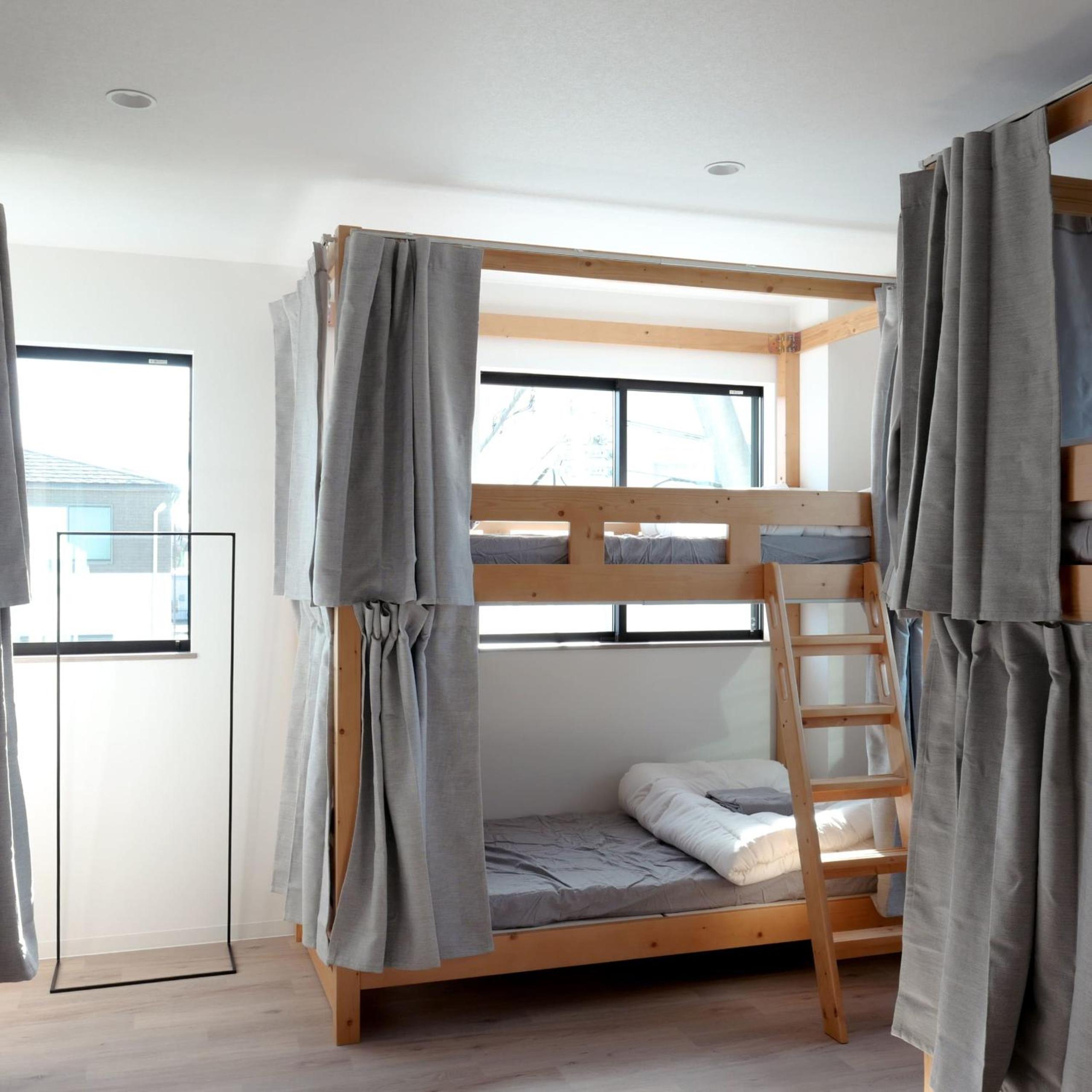 Bed in 8-Bed Mixed Dormitory Room photo 1