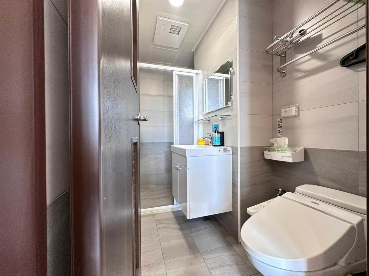 One-Bedroom House photo 2