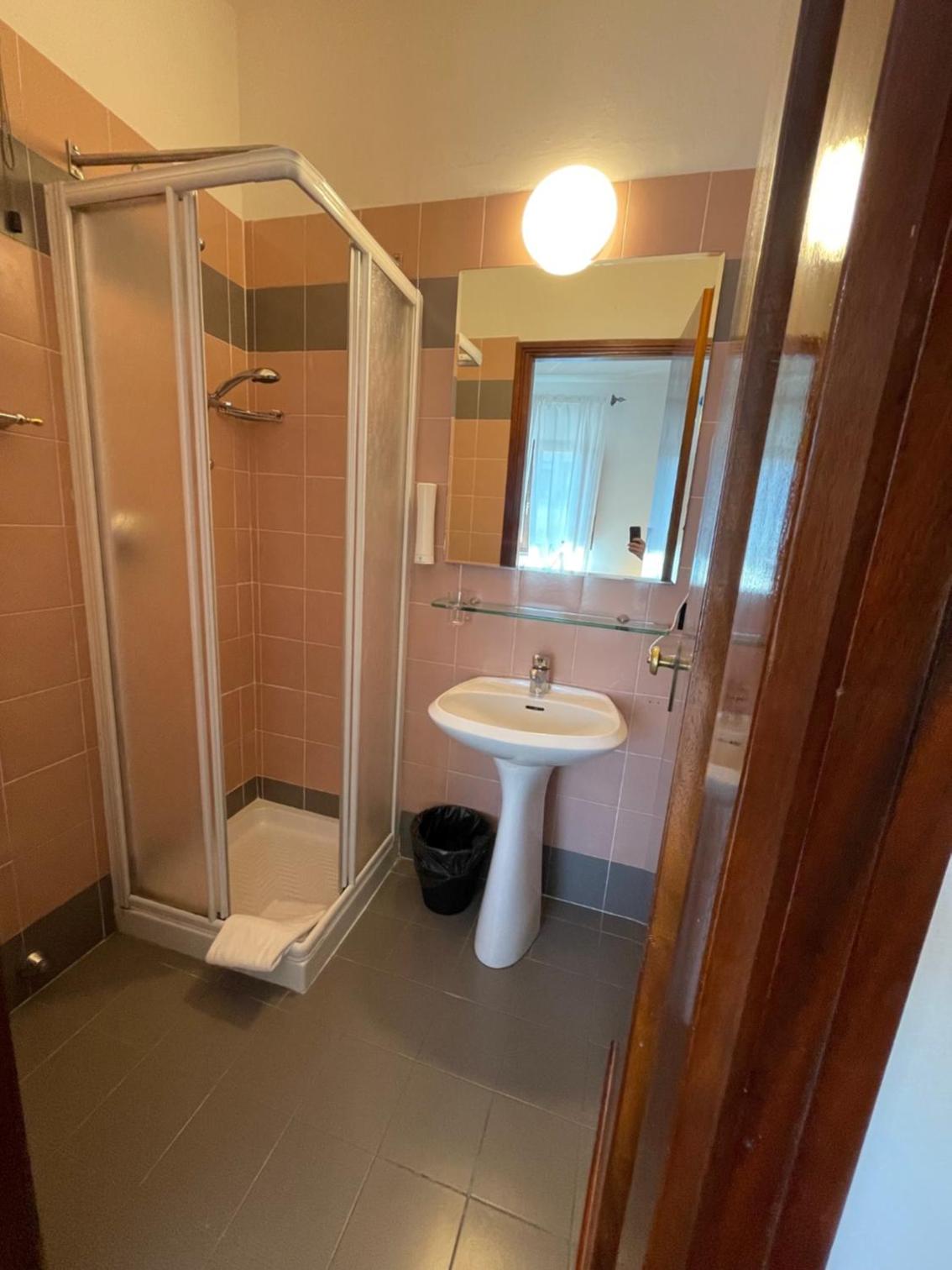 Triple Room - Photo 2