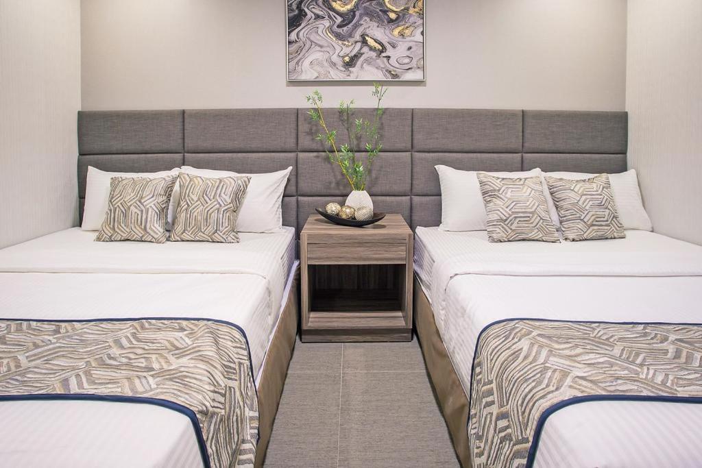 Deluxe Family Room - Photo 1