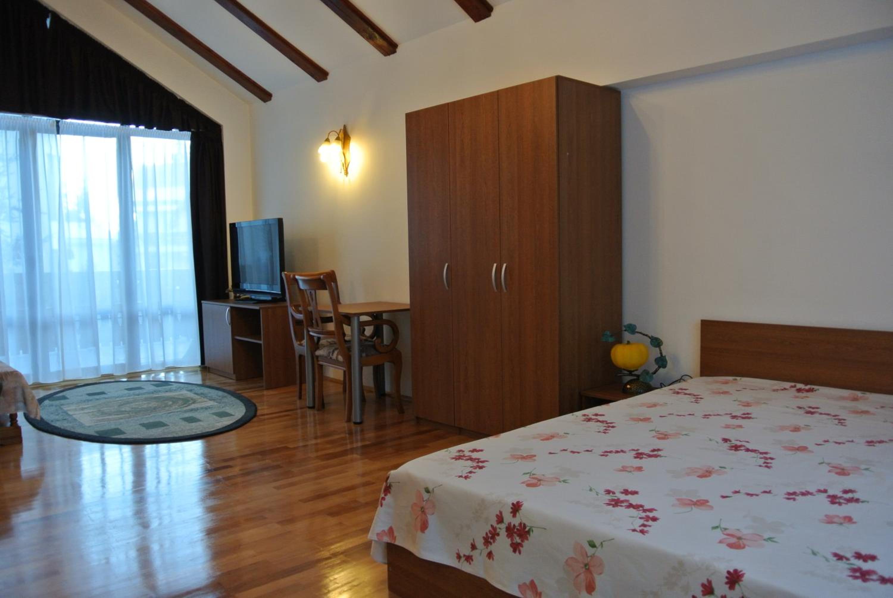 Superior Double Room - Photo 11