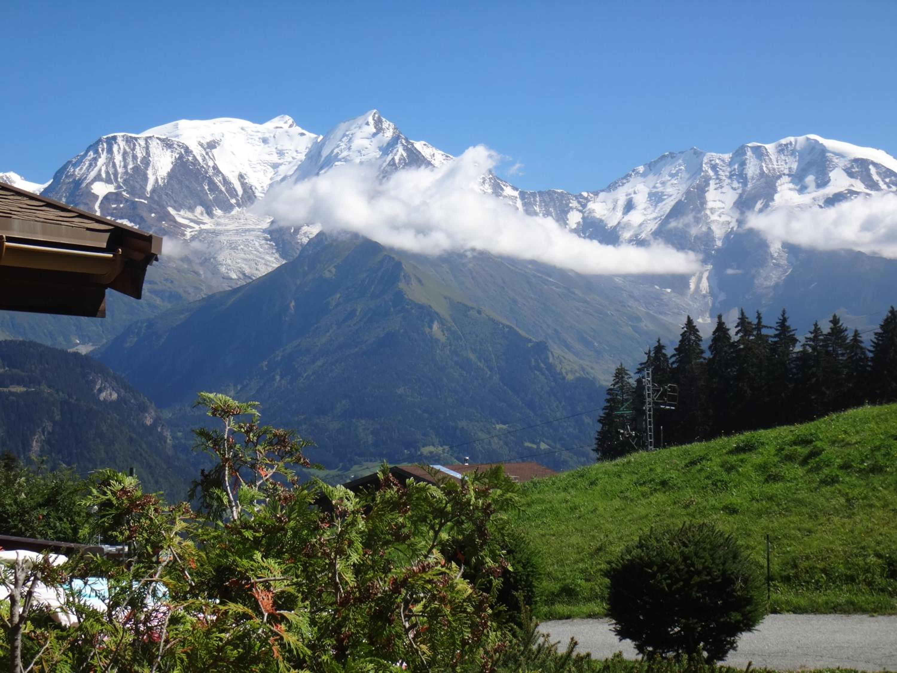 Studio with Mont Blanc View 4 People  photo 1
