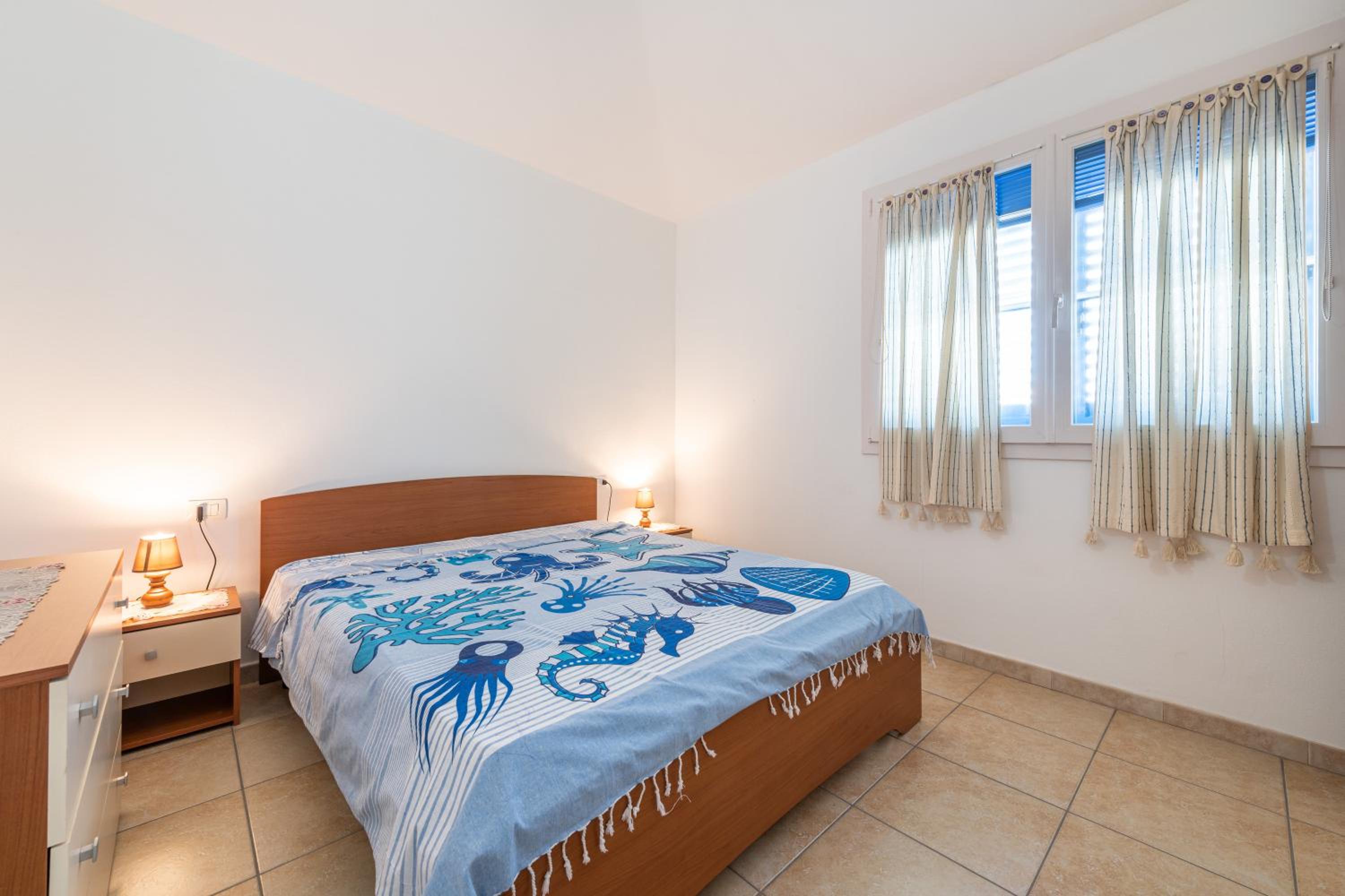One-Bedroom House photo 1