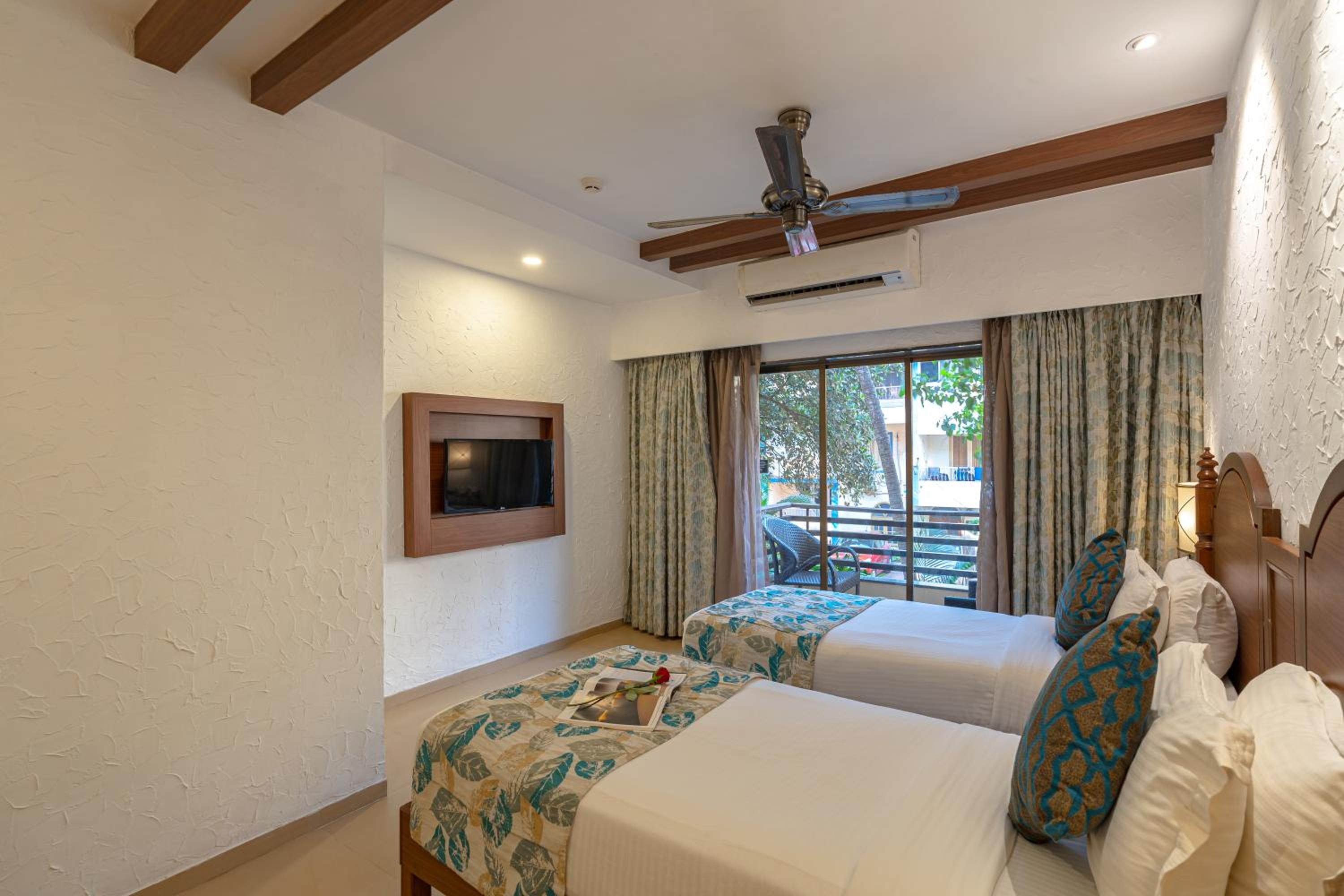 Deluxe Double or Twin Room - Photo 4