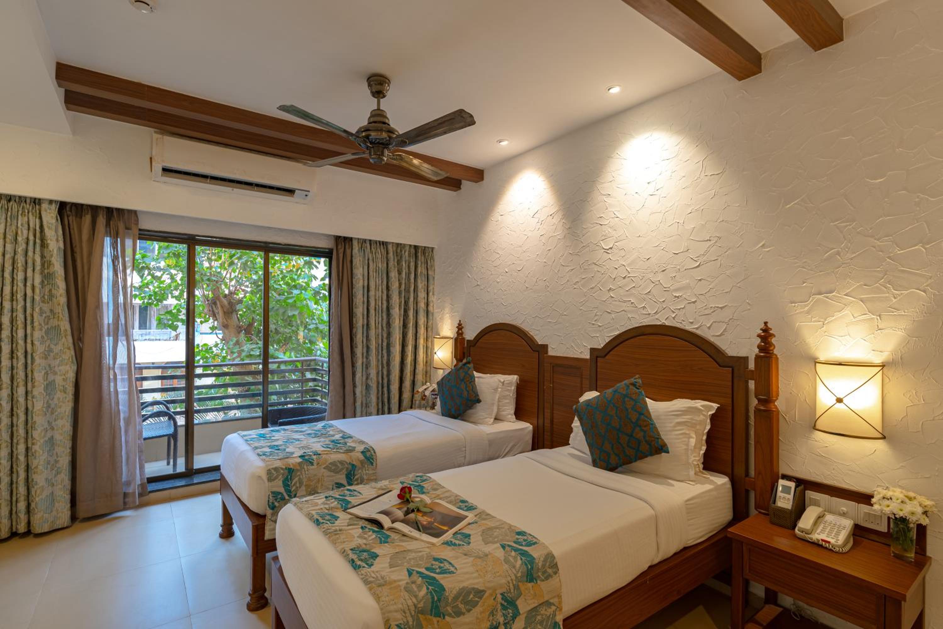 Deluxe Double or Twin Room - Photo 5