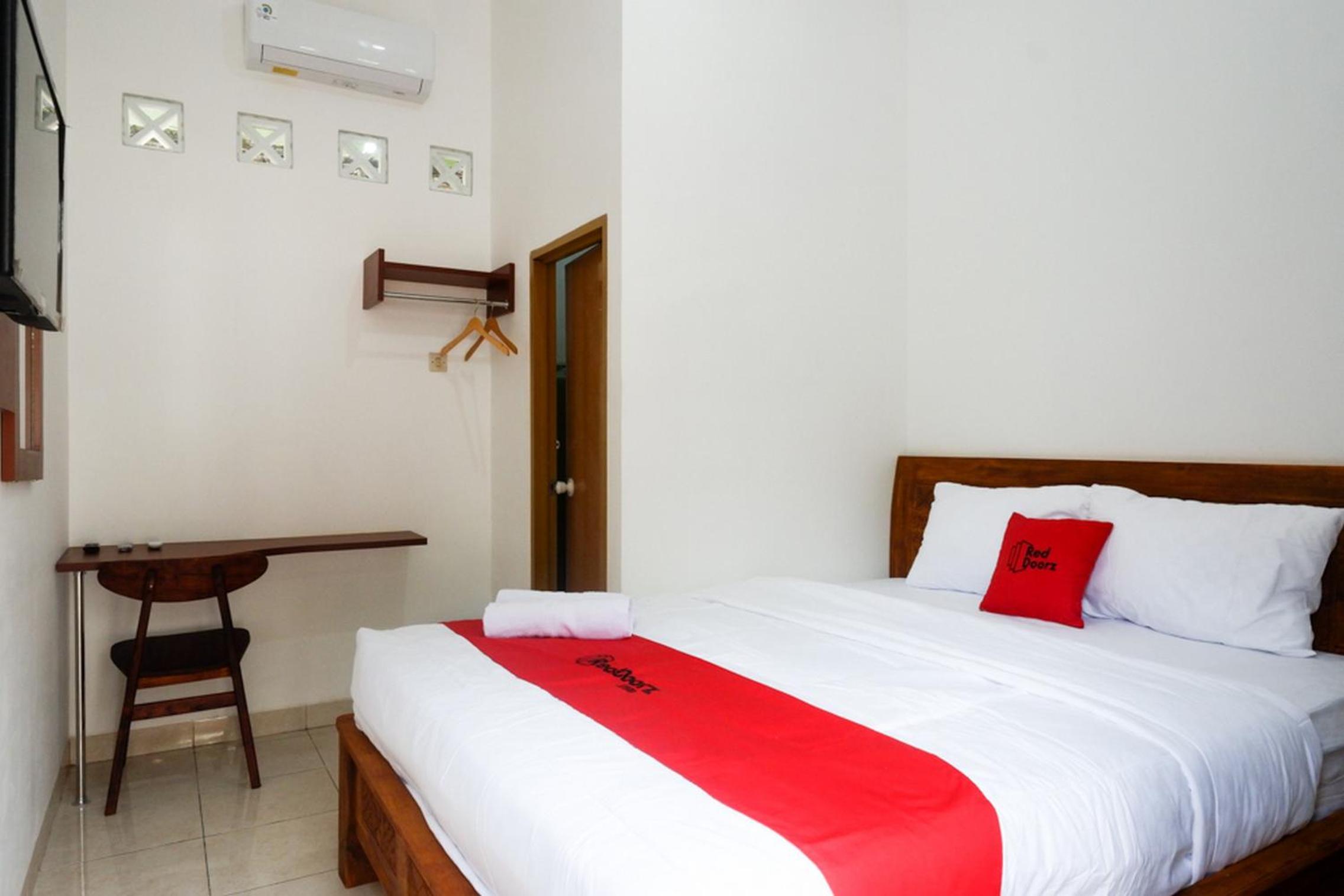 Standard Double Room - Photo 1