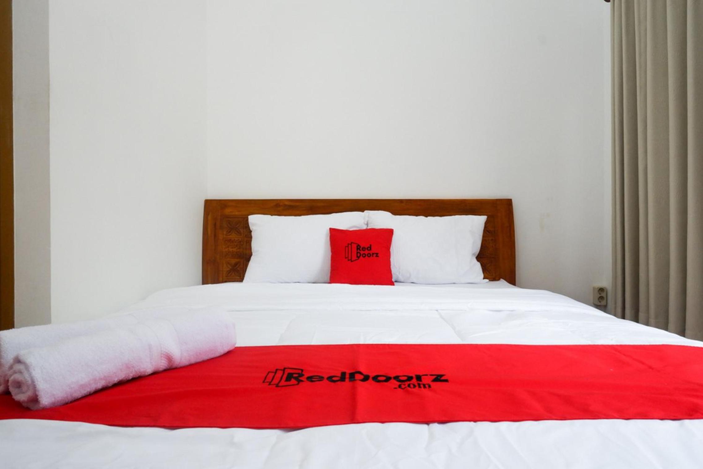 Standard Double Room - Photo 4