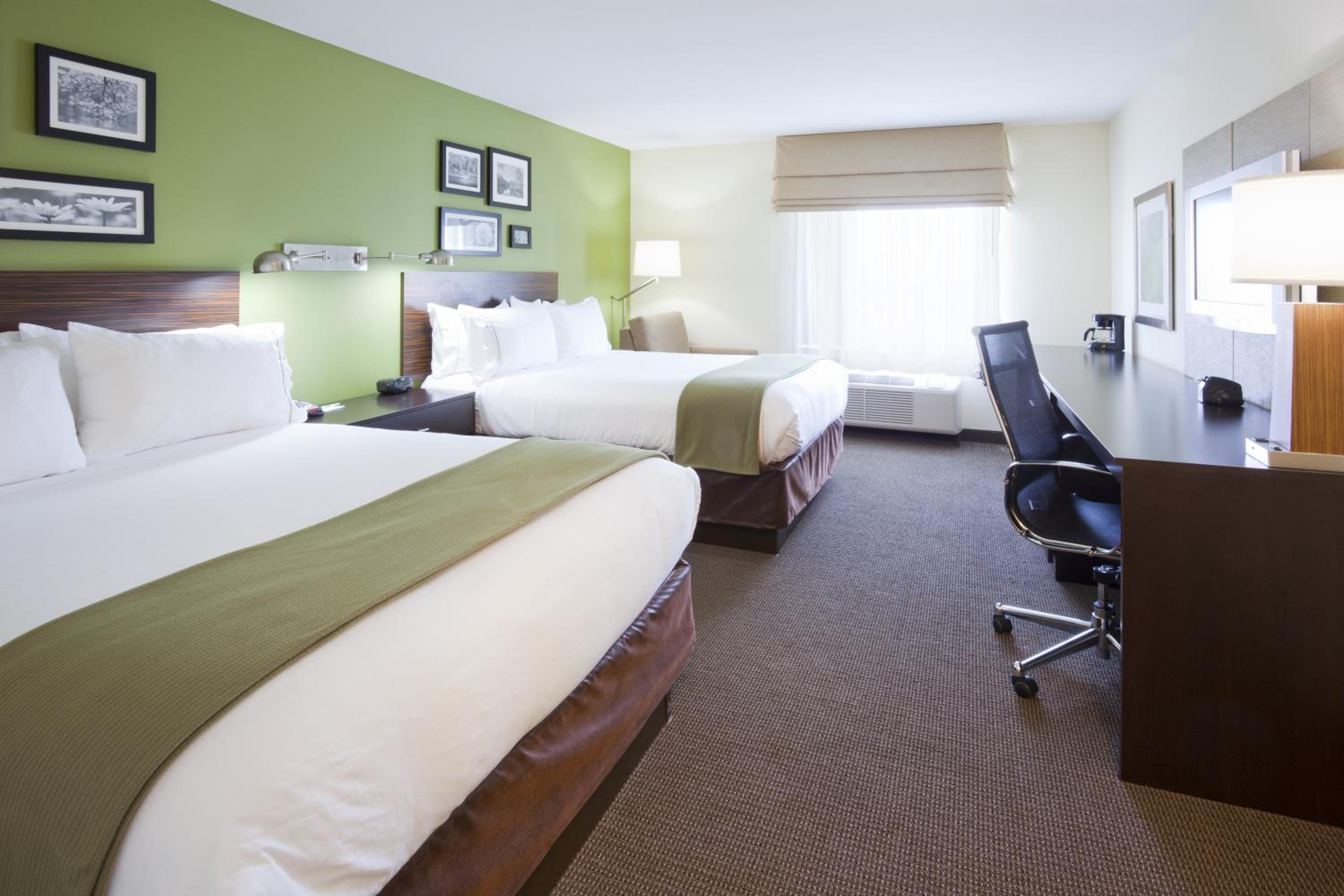 Standard Queen Room with Two Queen Beds - Photo 1