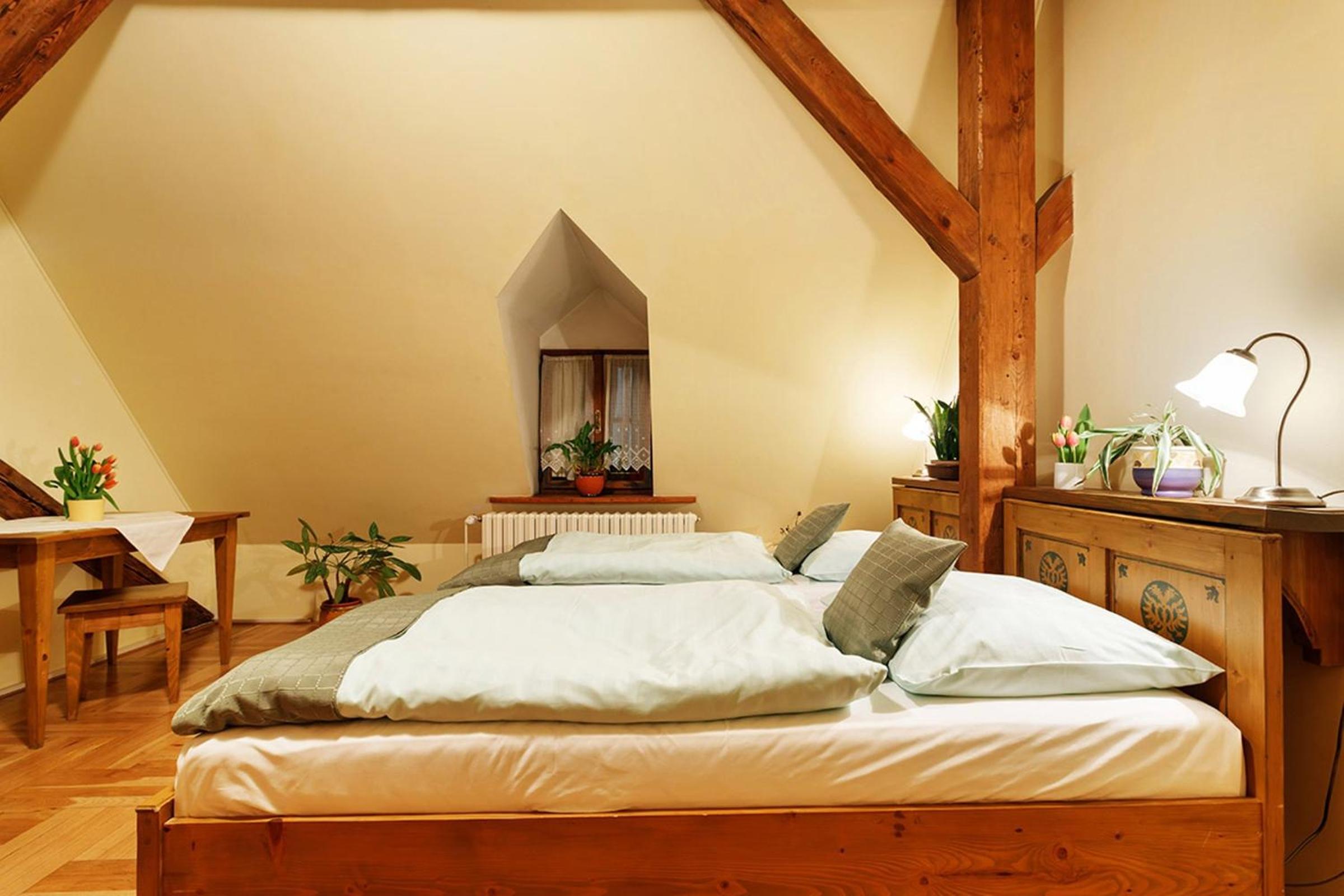 Twin Room - Photo 8