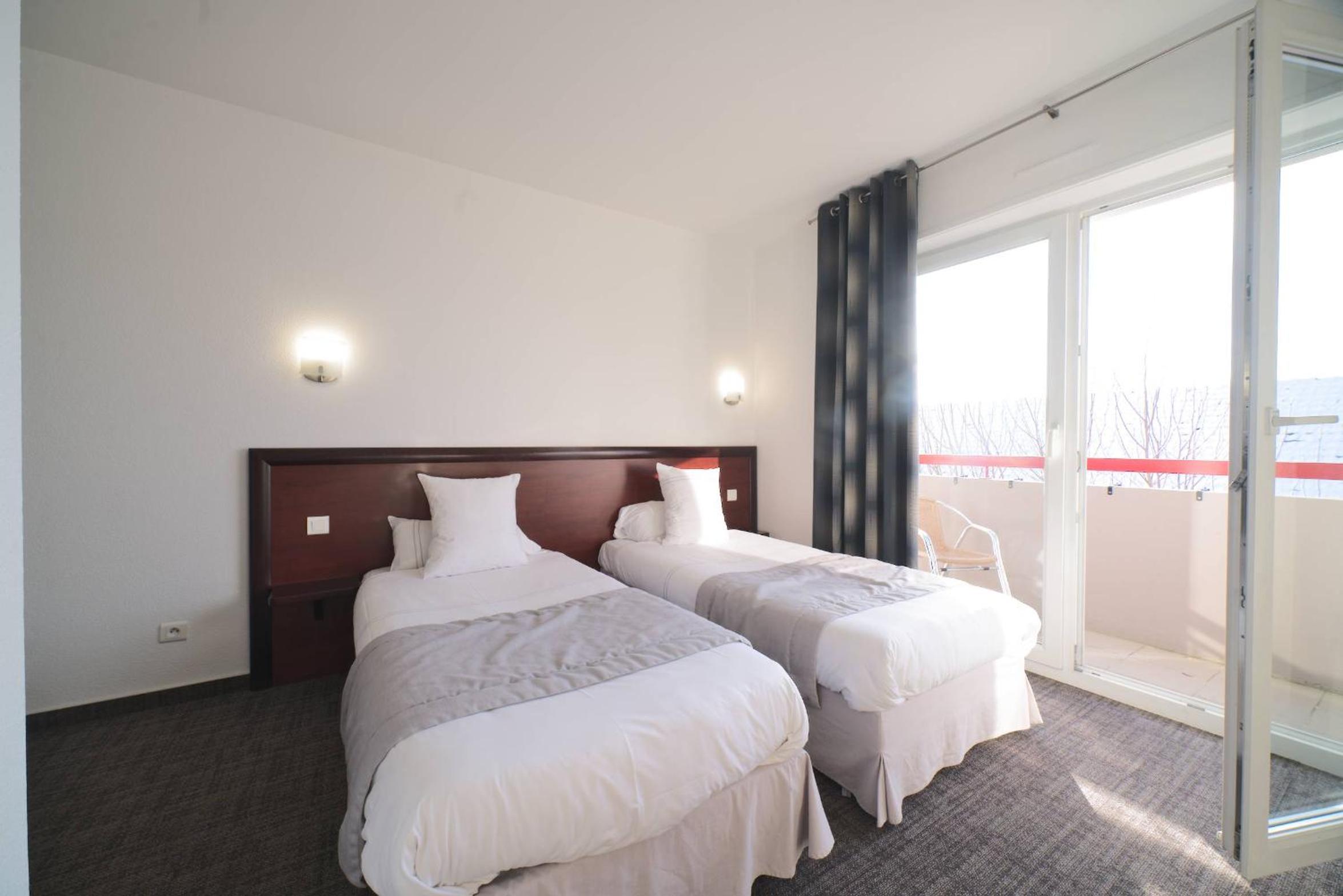 Twin Room - Photo 4