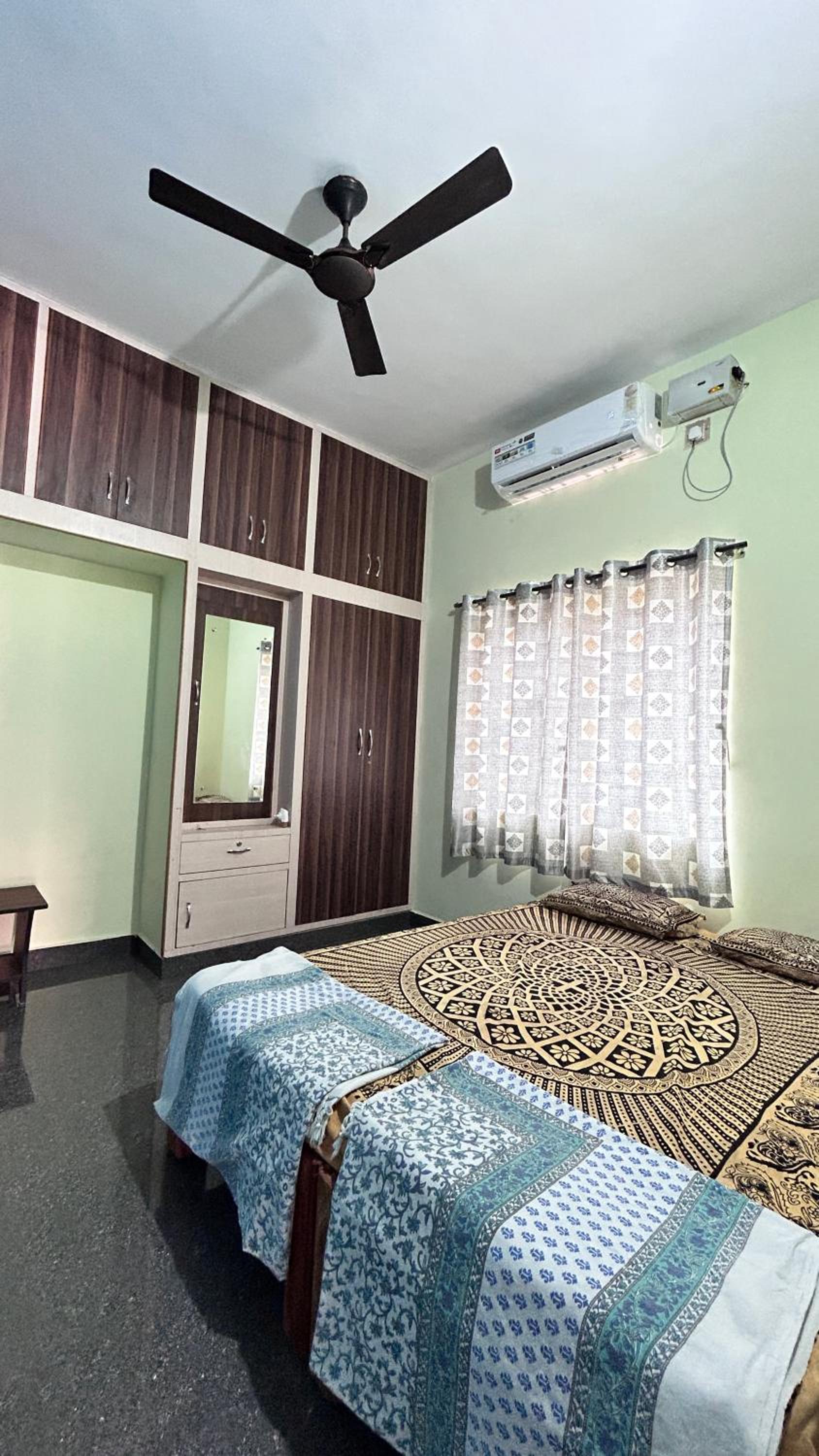 Standard Double Room - Photo 6