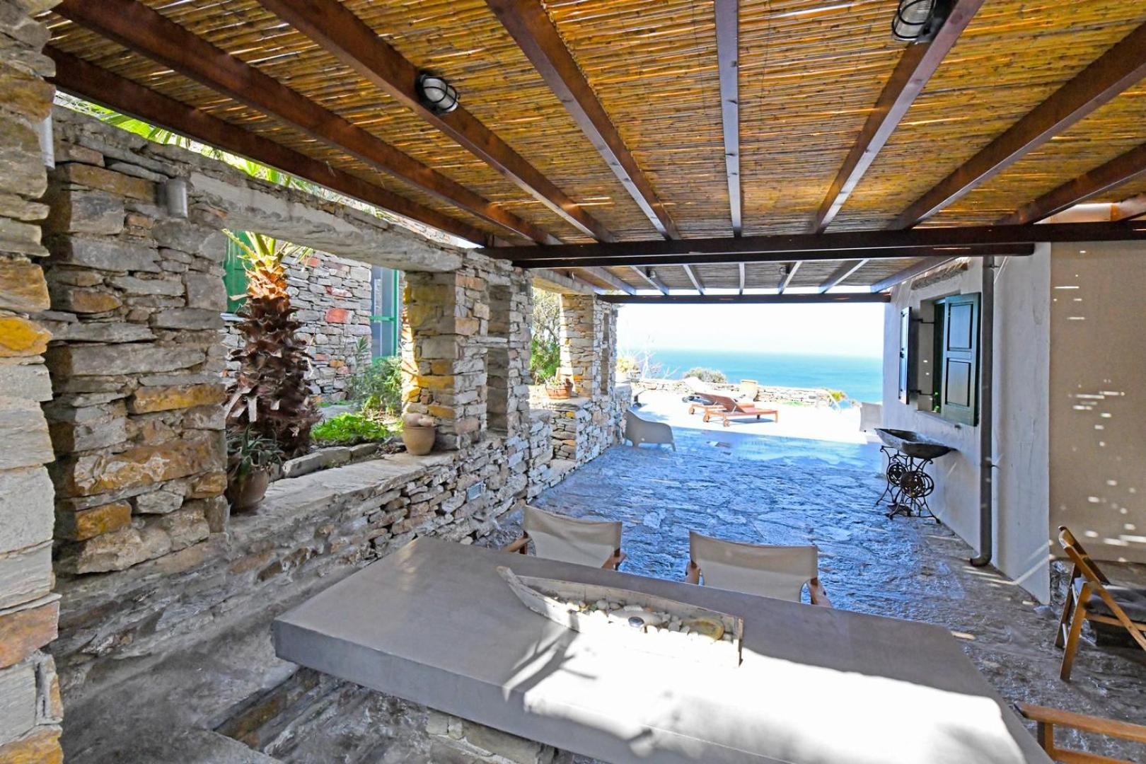 Four-Bedroom House photo 2