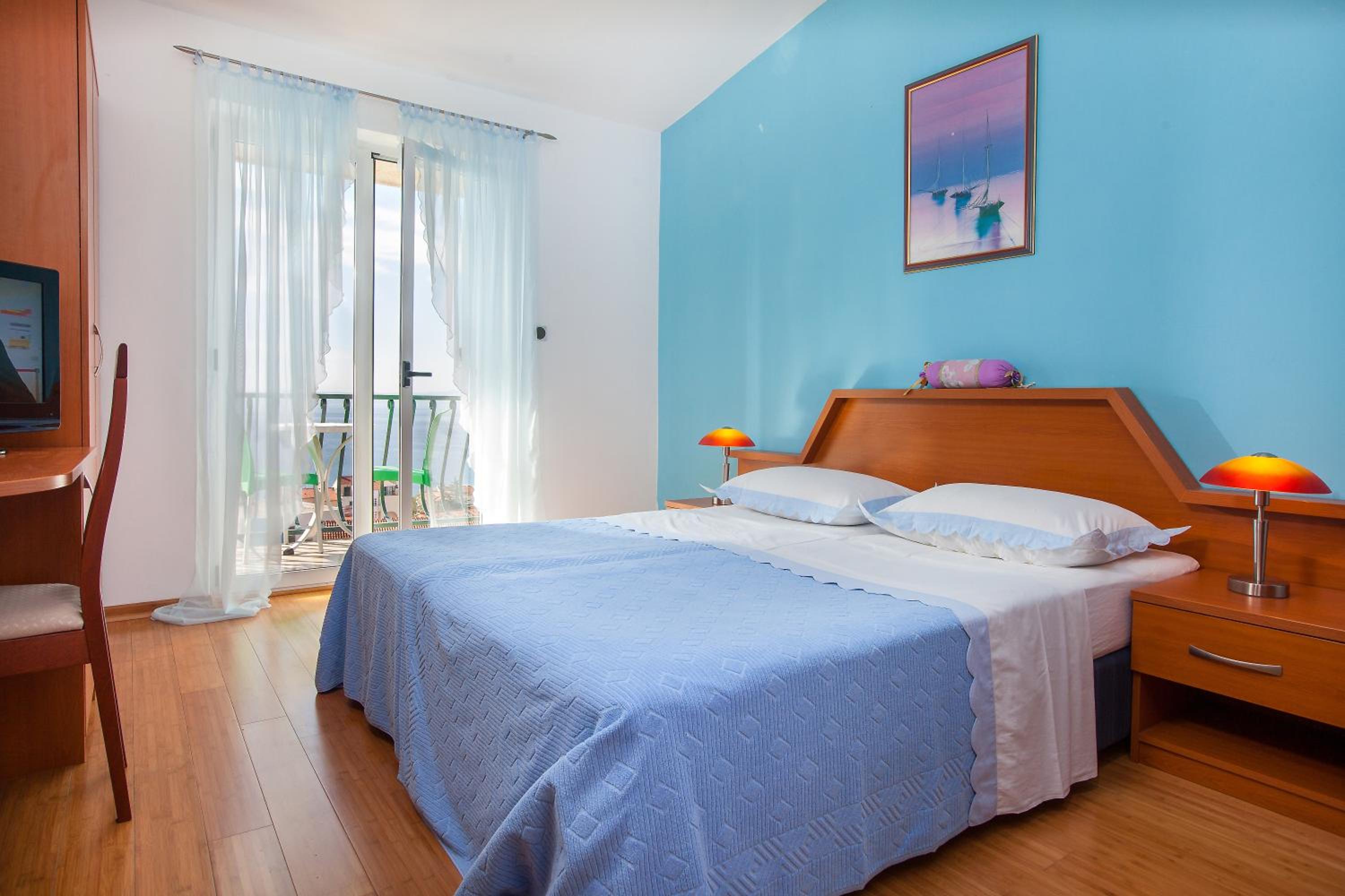 Double or Twin Room with Balcony