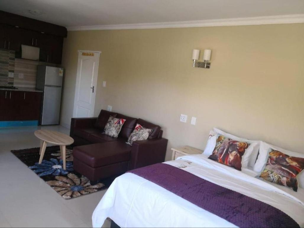 Executive King Room - Photo 6