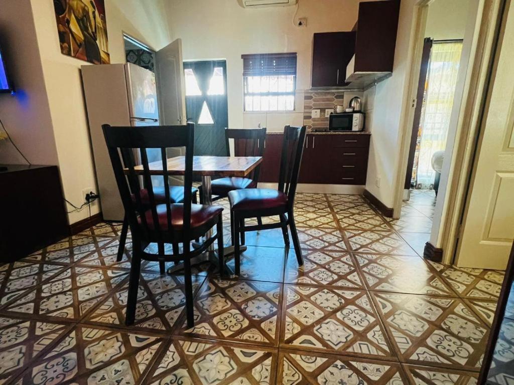 Two-Bedroom Apartment - Photo 8