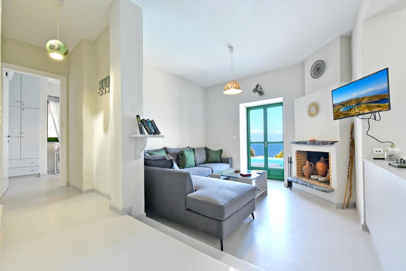 Four-Bedroom House photo 1