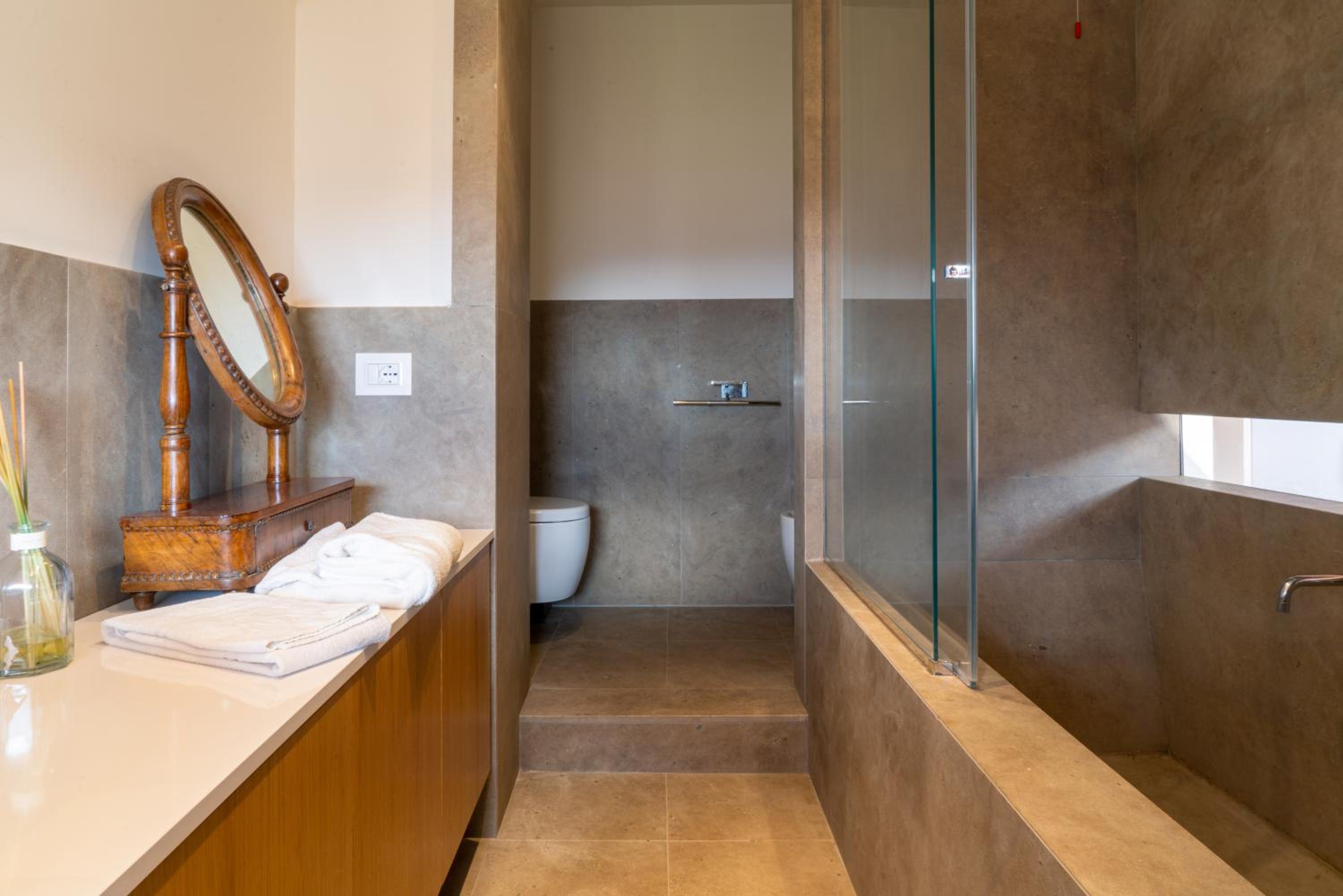 Comfort Quadruple Room - Photo 16