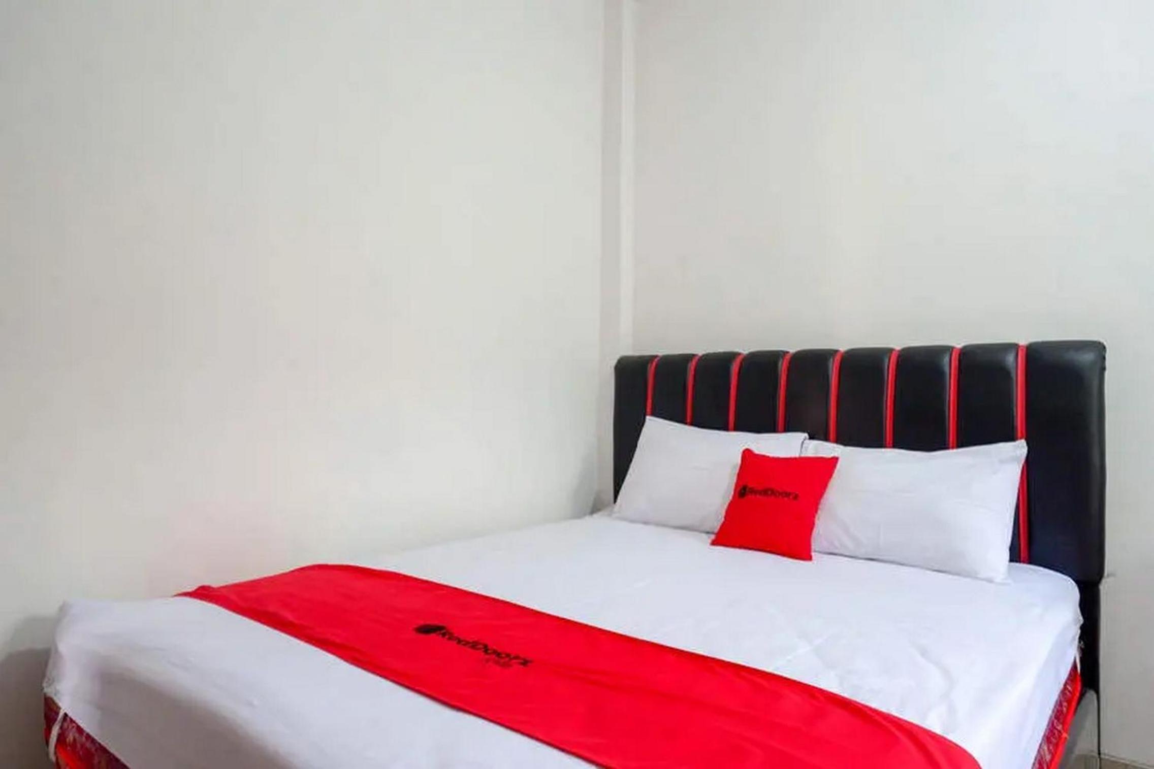 Double Room - Photo 5