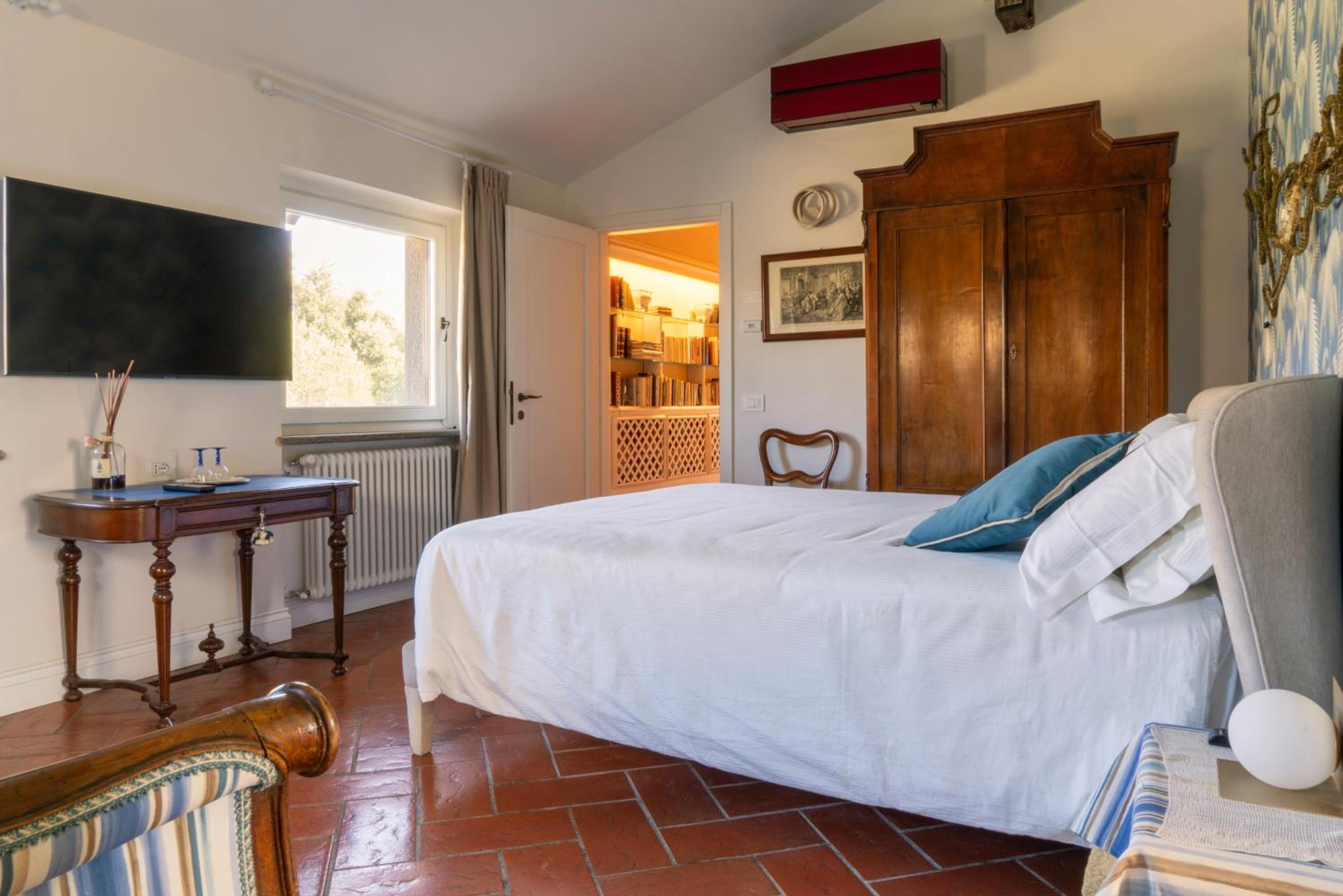 Premium Quadruple Room - Photo 11