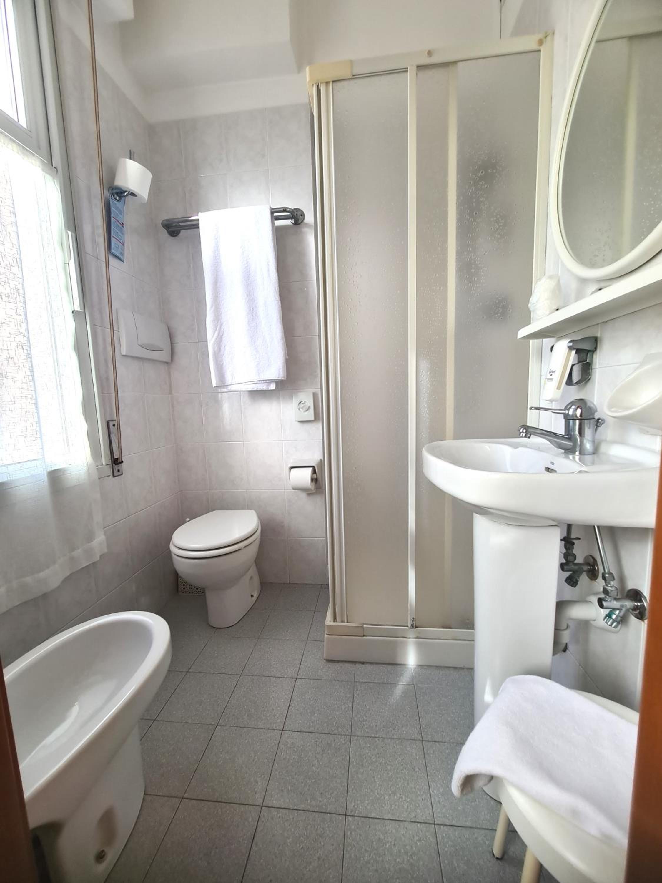 Standard Single Room photo 2