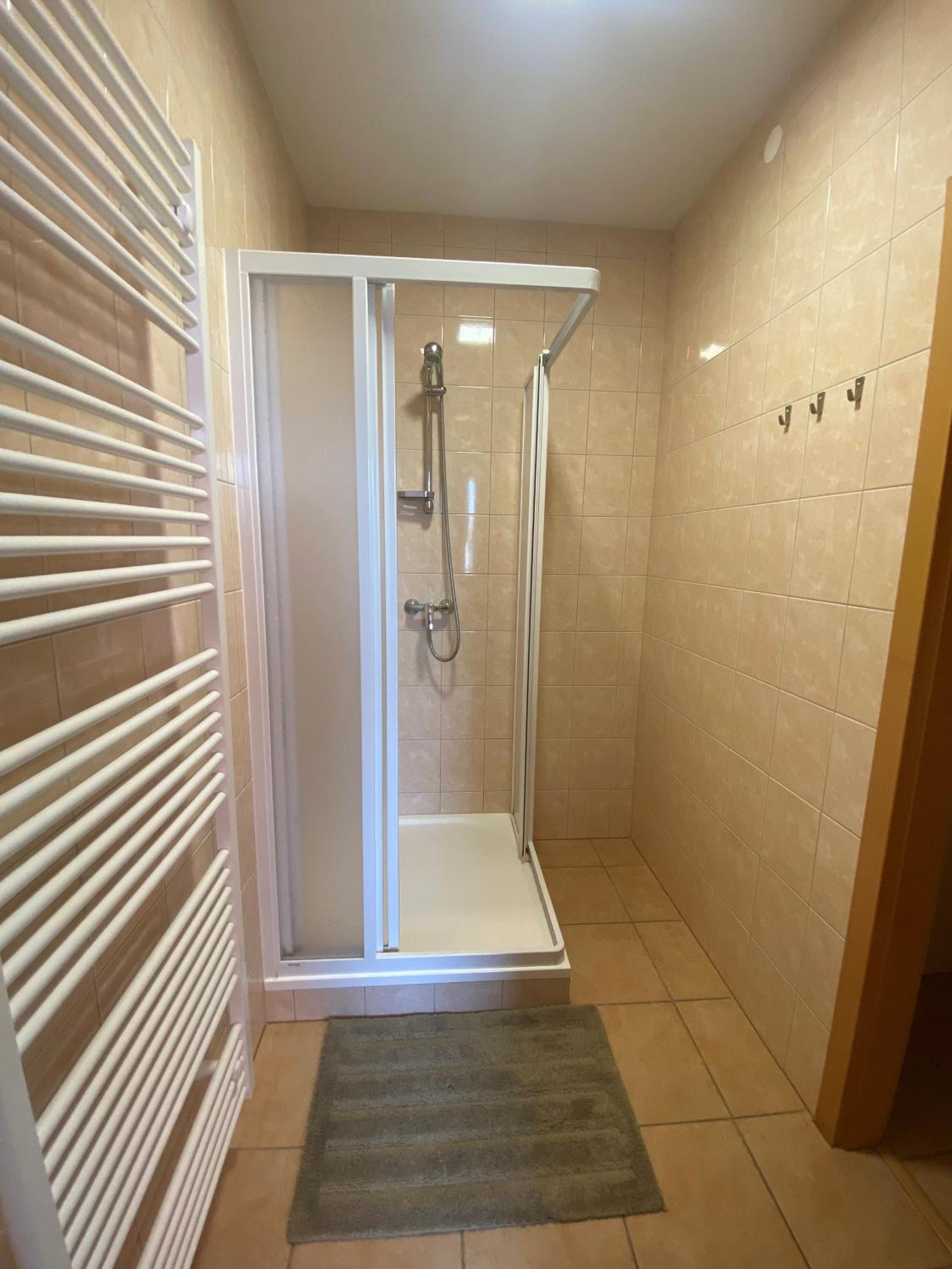 Double Or Twin Room With Private Bathroom photo 2