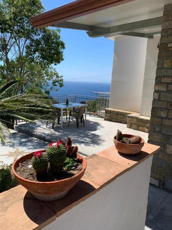 Double or Twin Room with Sea View photo 3