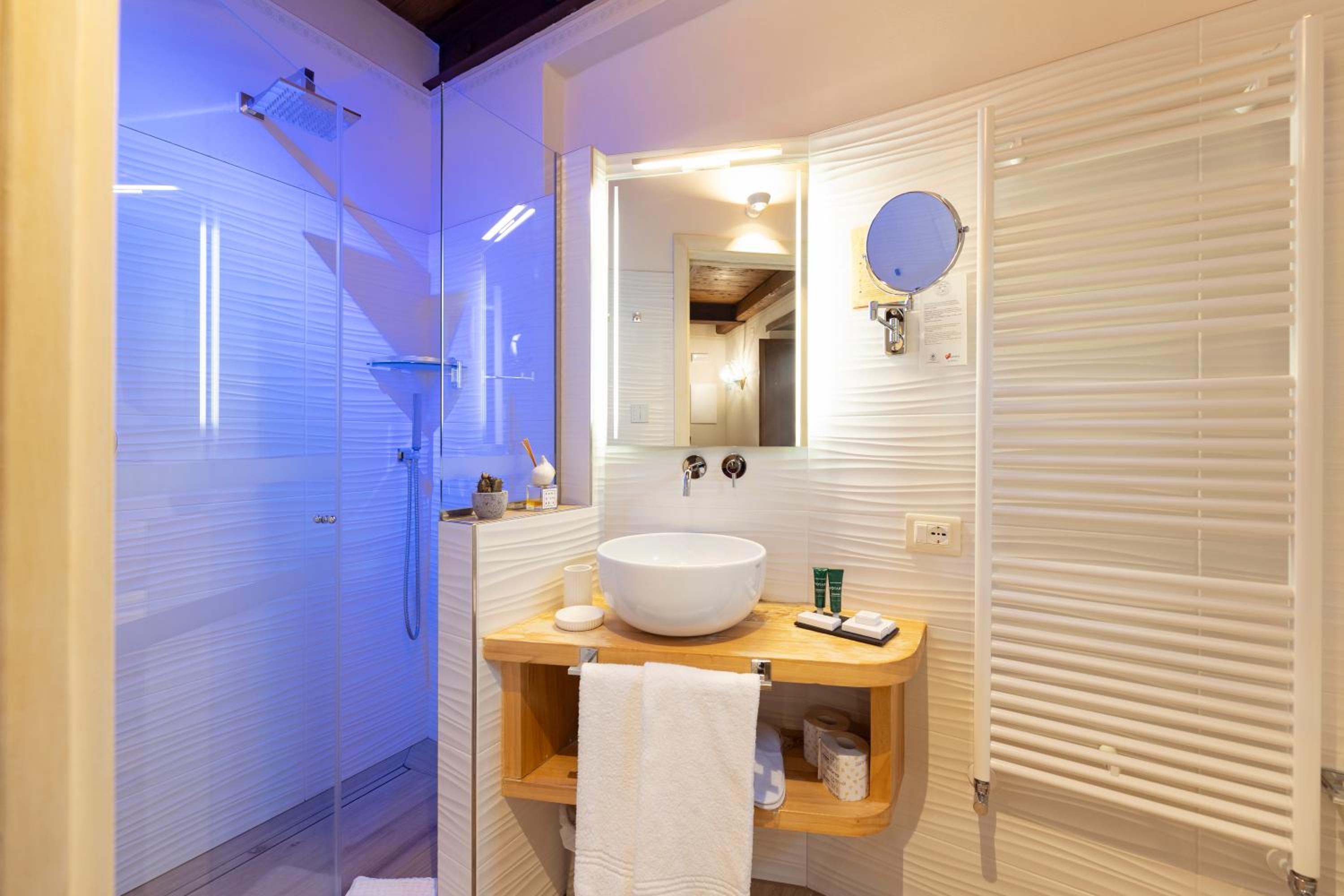 Economy Double or Twin Room - Photo 2