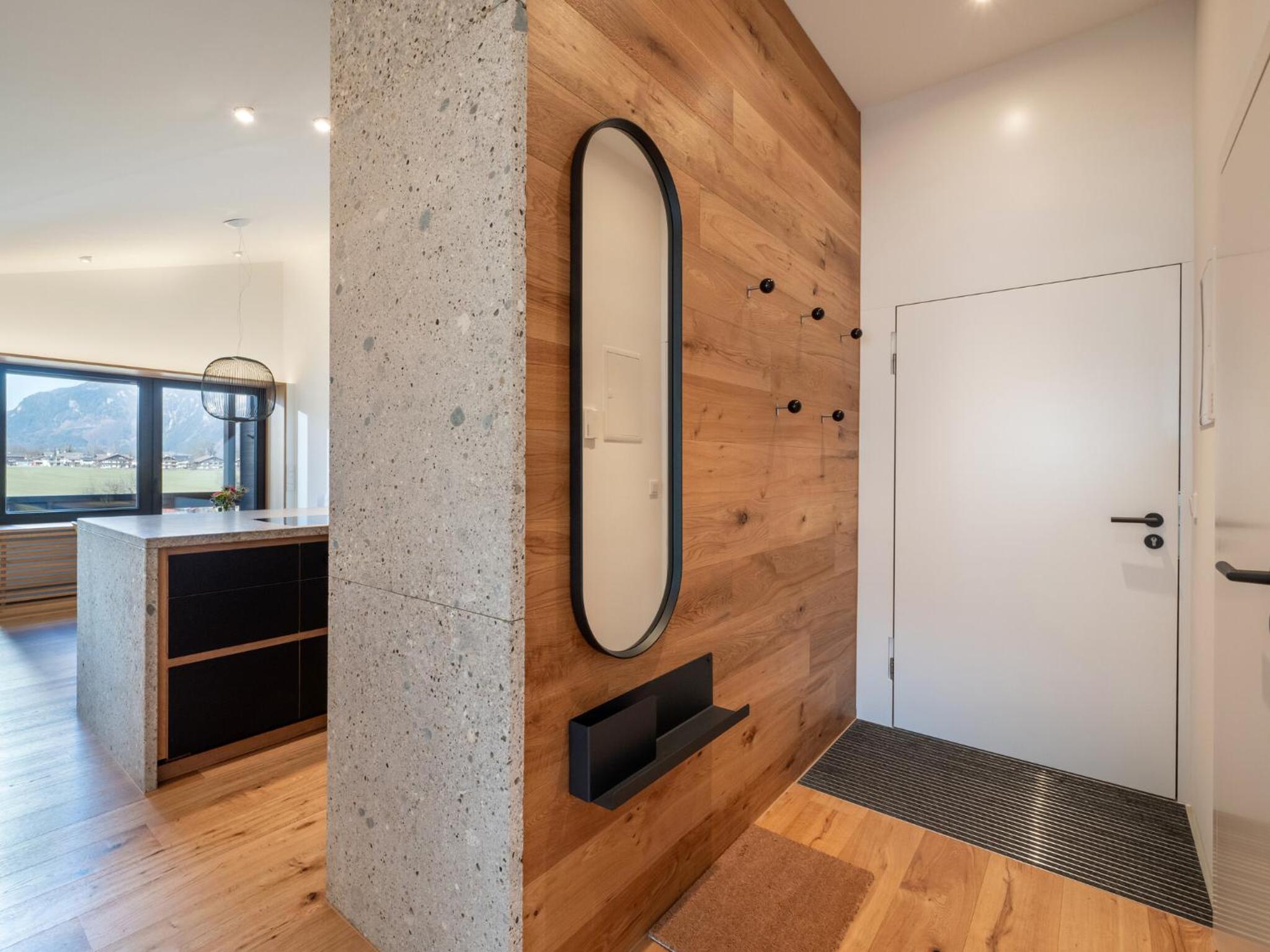 Apartment photo 3