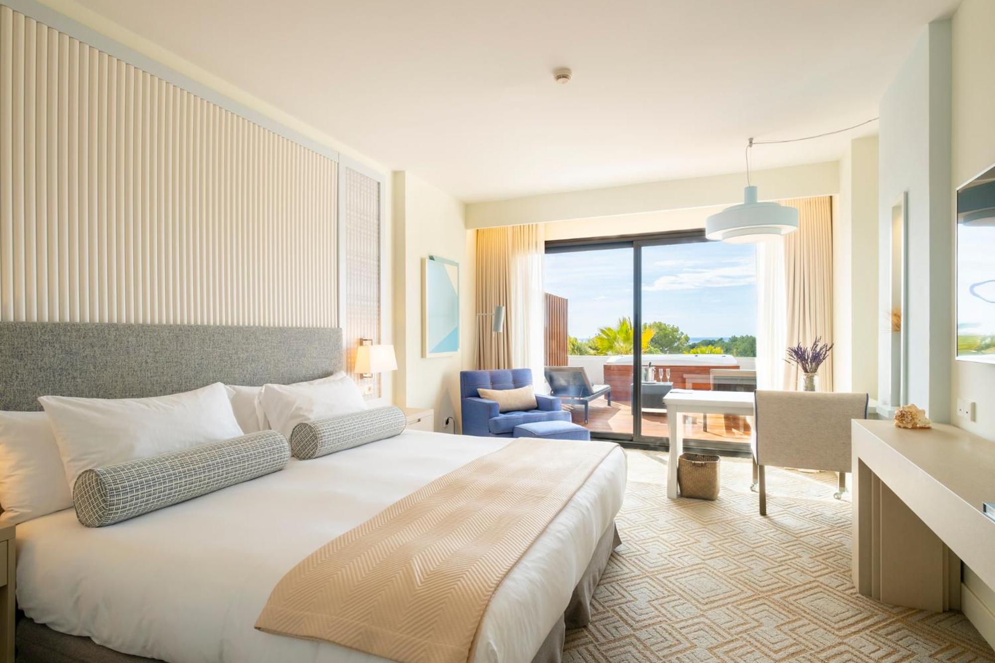 Deluxe Mediterrani Room with Terrace and Hot Tub - Photo 1