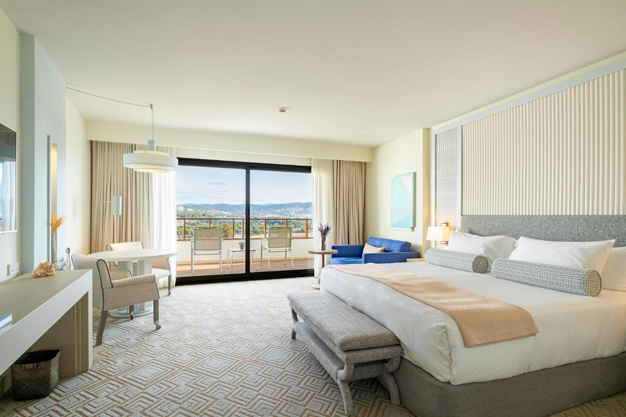 Deluxe Mediterrani Room with Terrace and Sea View - Photo 3