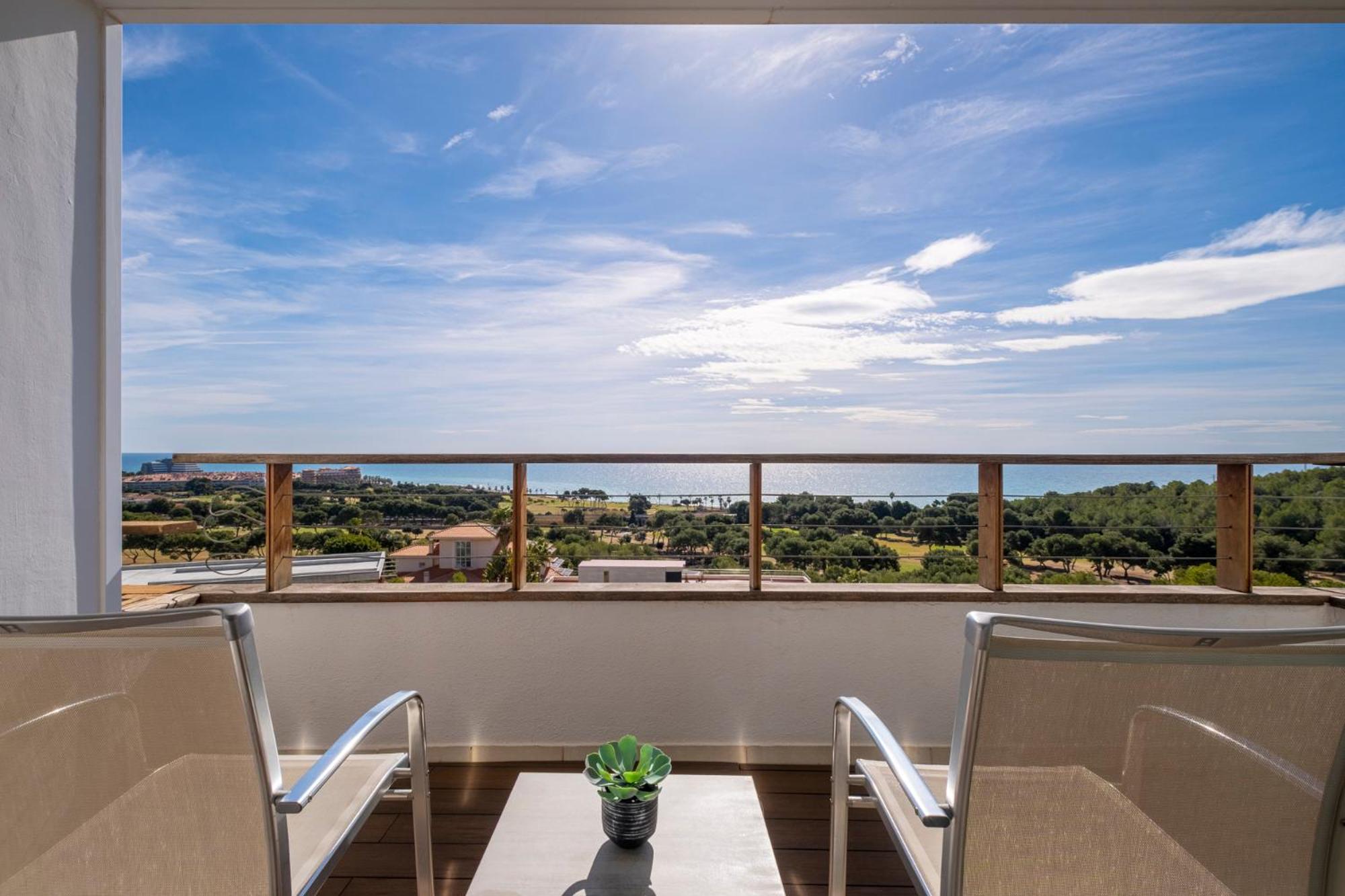 Deluxe Mediterrani Room with Terrace and Sea View - Photo 6