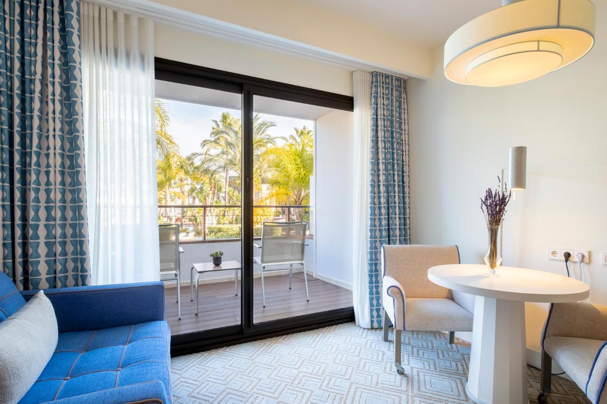 Family Mediterrani Room with Terrace - Photo 2