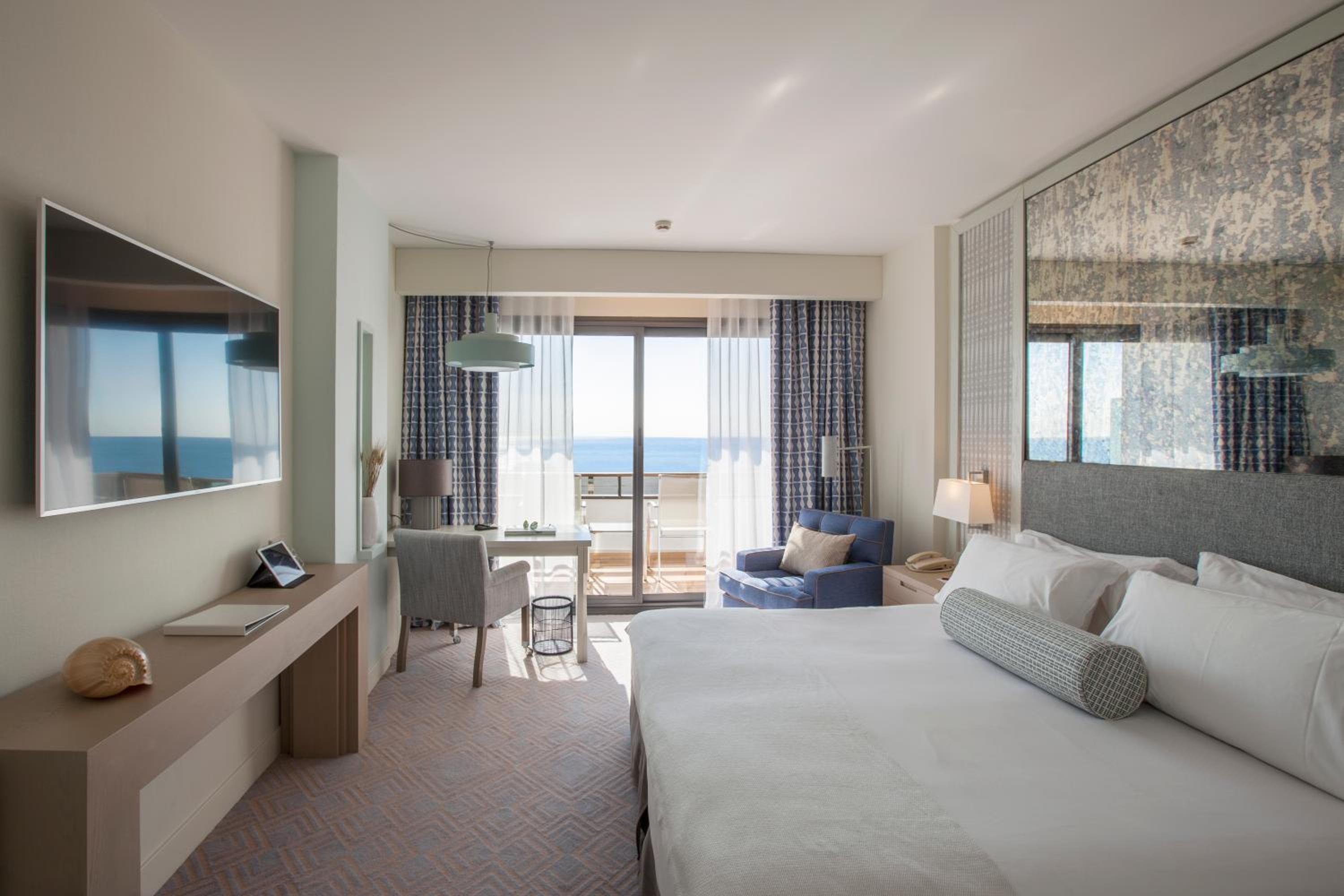 Superior Mediterrani Room with Terrace and Sea View - Photo 3