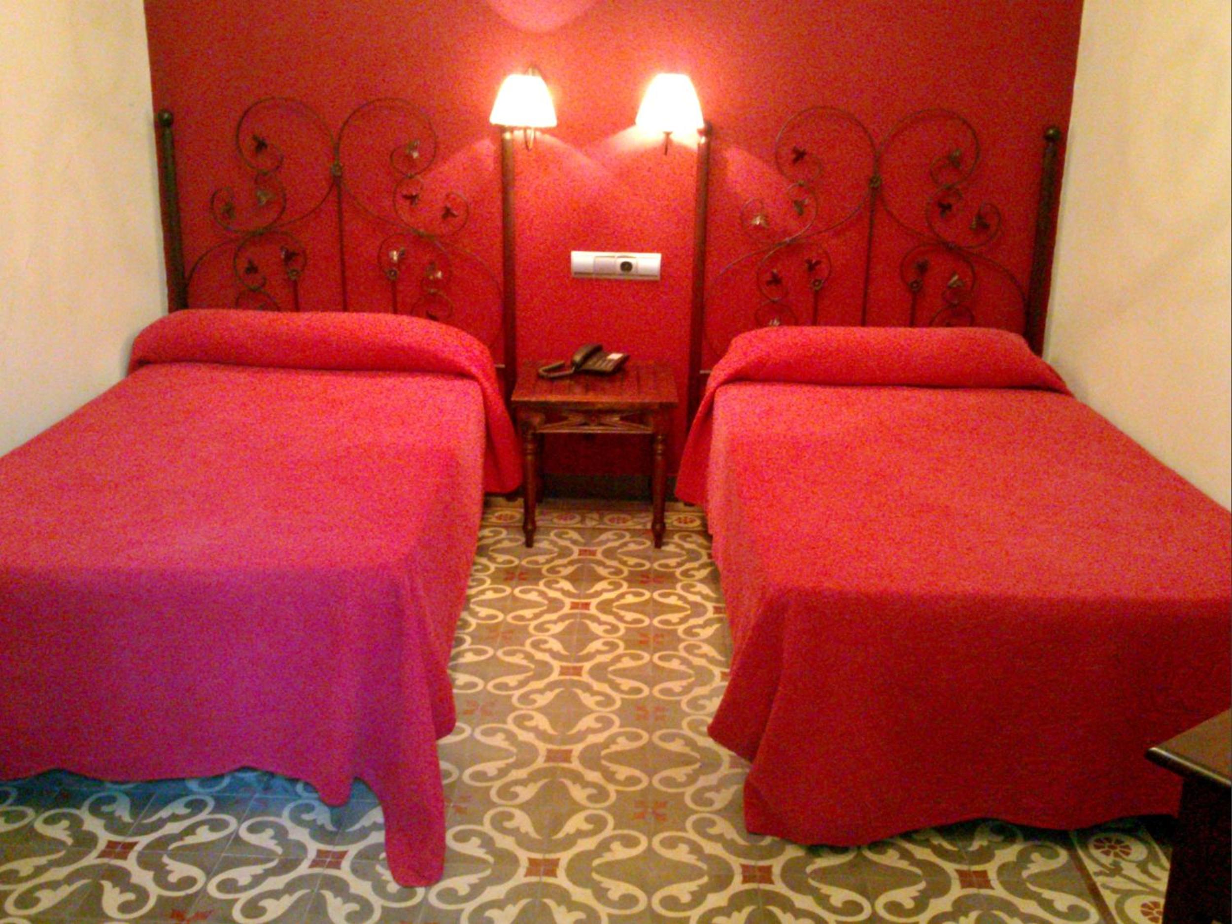 Superior Double or Twin Room - Photo 5