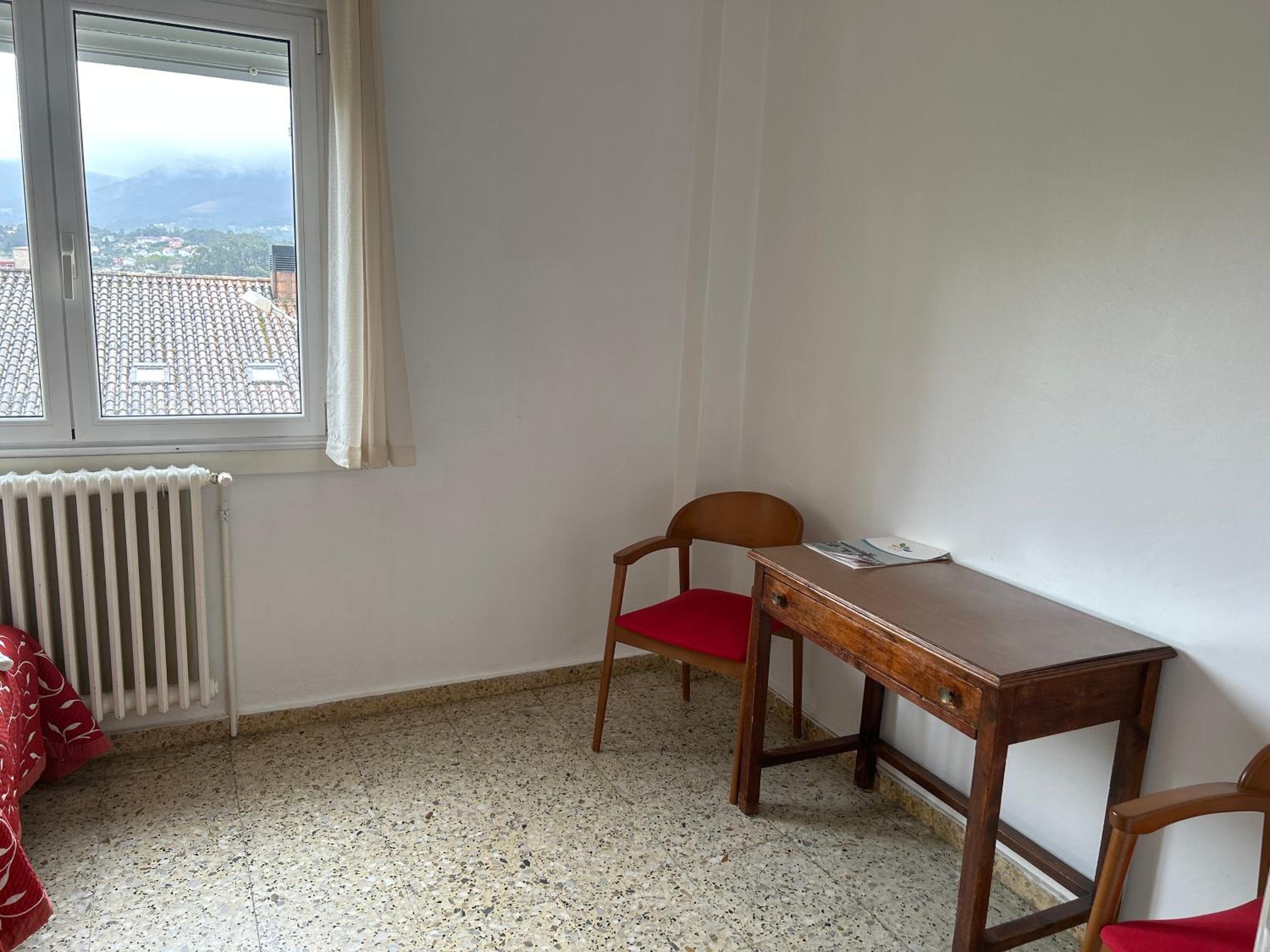 Budget Twin Room with Private Bath - Annex  photo 2