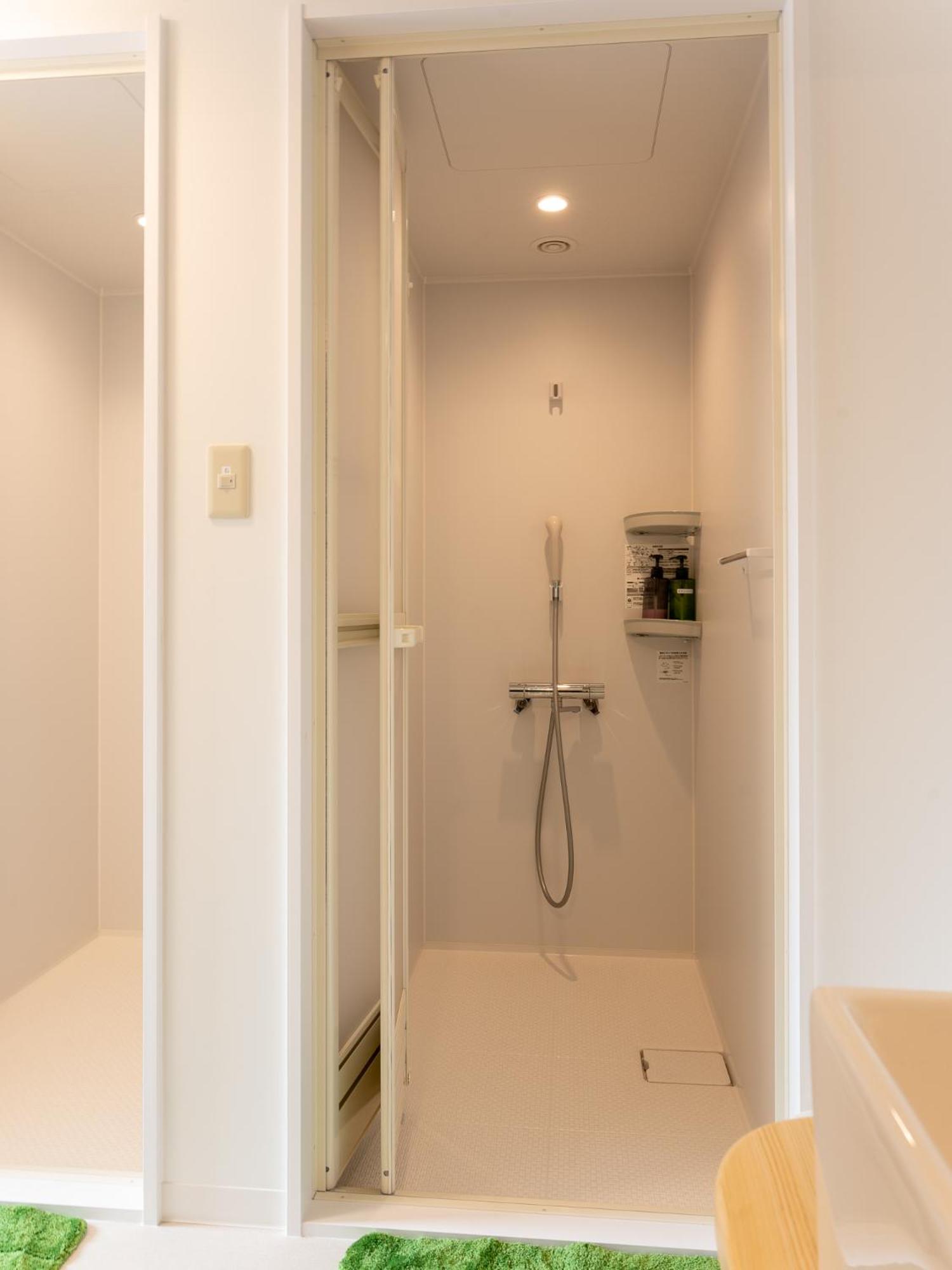 Triple Room with Shared Bathroom photo 3