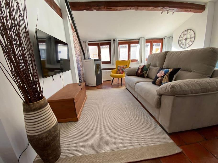 Apartment - Split Level photo 2